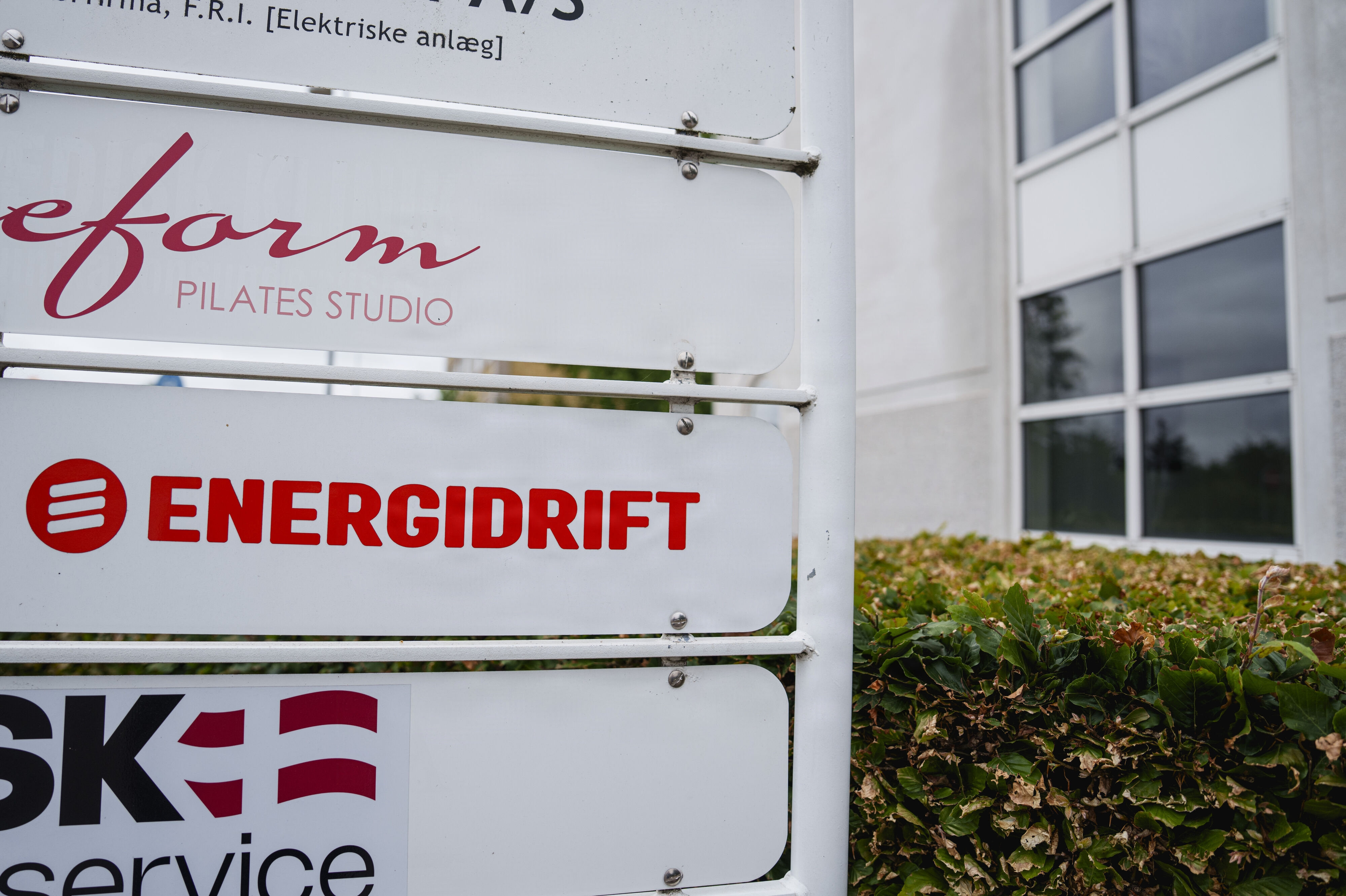 1100 kunder kan fejlagtigt være blevet overflyttet til elselskabet Energidrift A/S, mens 400 kunder kan have fået besked om at skulle overflyttes til selskabet - uden at det dog nåede at træde i kraft. Energinet har nu overtaget flytningen af kunder til selskabet, så det gøres korrekt. (Arkivfoto).