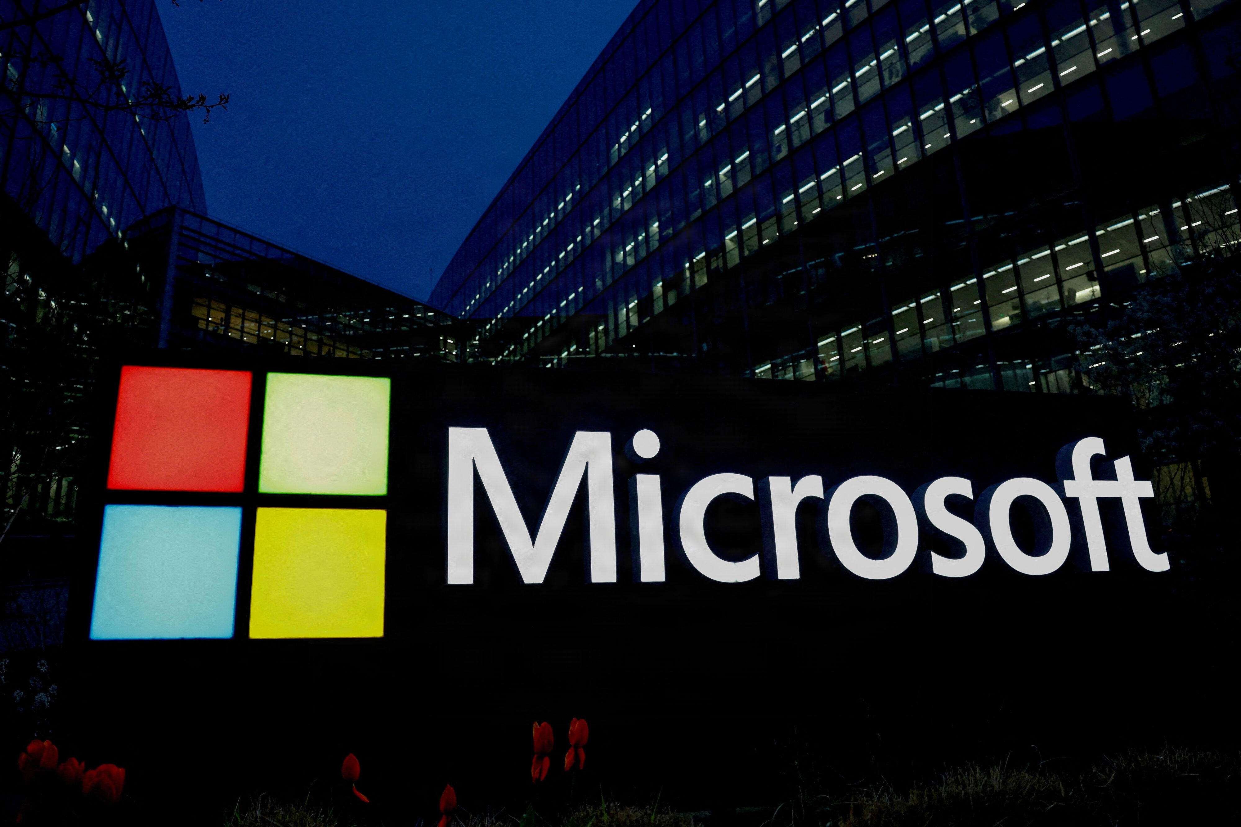 Microsoft-aktien stiger med omkring tre procent i eftermarkedet efter et regnskab for fjerde kvartal, der overgik analytikernes forventninger. (Arkivfoto).