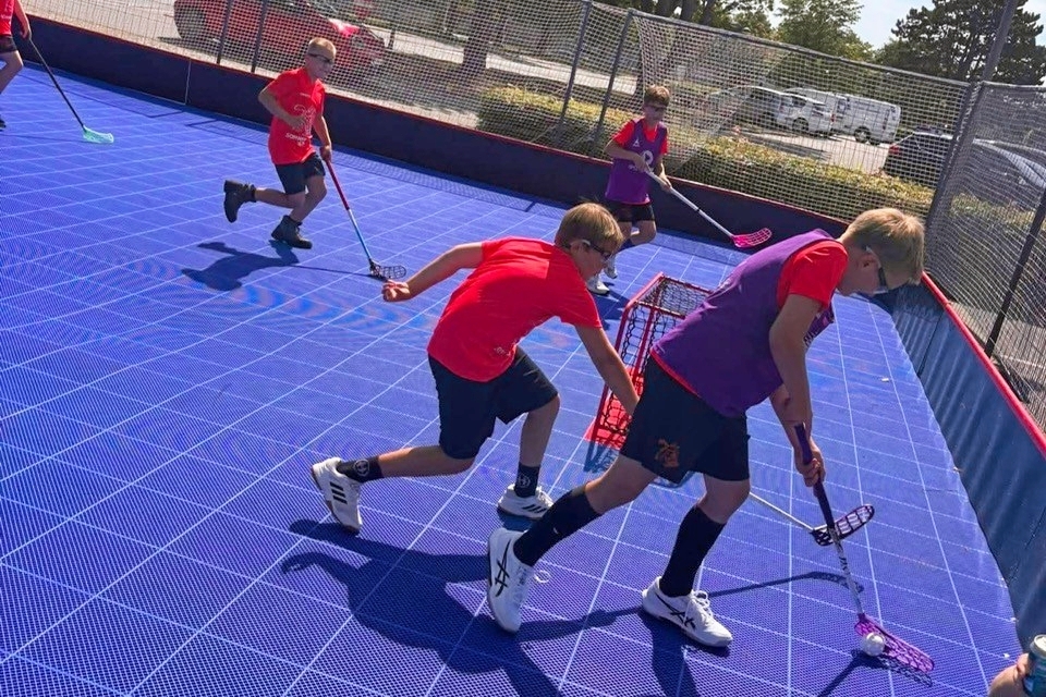 Rungsted Hørsholm Floorball Klub havde fuld tryk på årets sommerferieaktiviteter. - Presse Rungsted Hørsholm Floorball Klub havde fuld tryk på årets sommerferieaktiviteter.