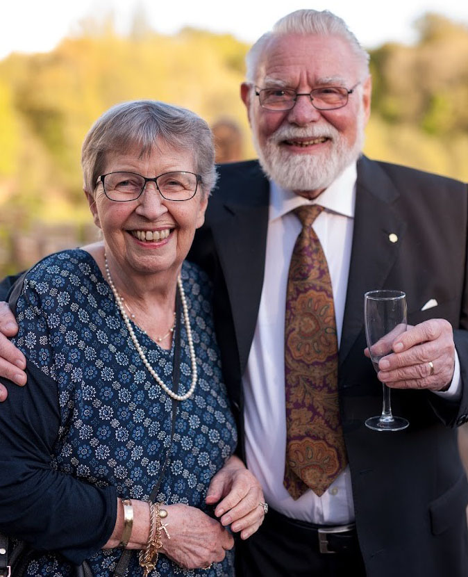 Sheila Marr Westh og Claus Westh har holdt sammen i snart 55 år og kan derfor fejre krondiamantbrylup.