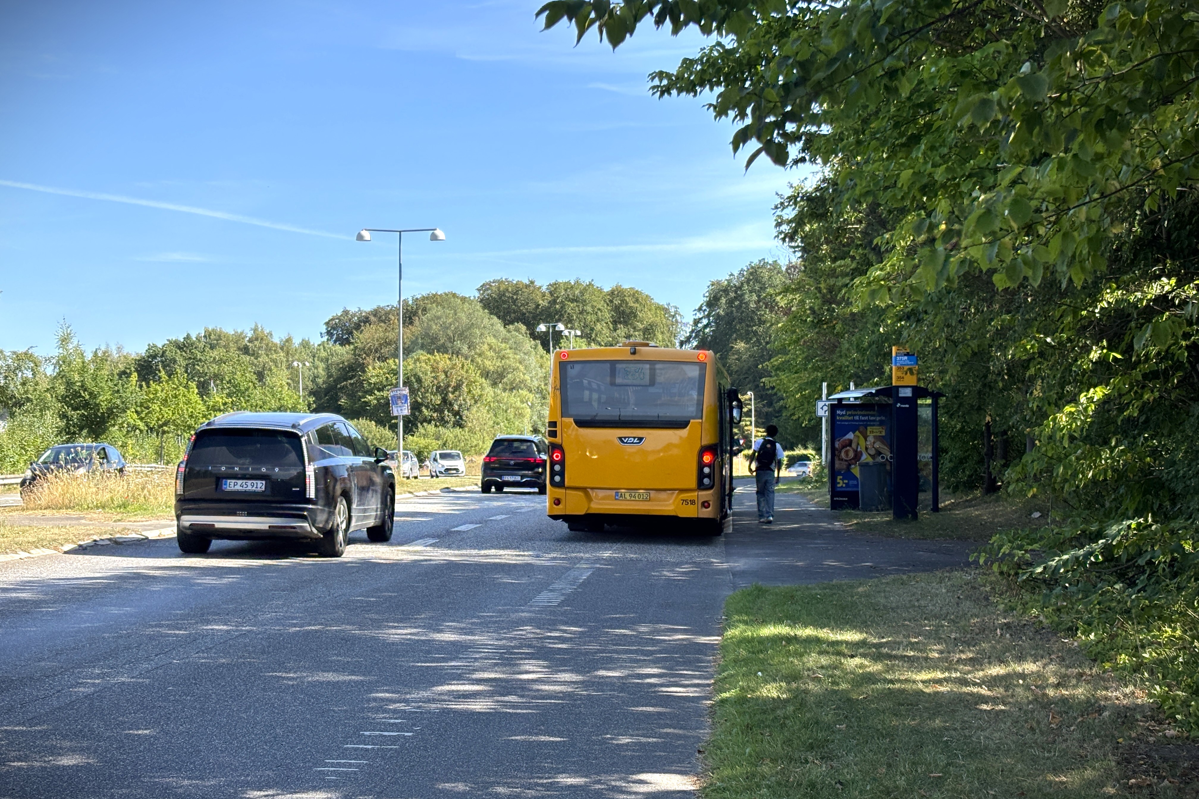 Borgerlistens Henrik Klitgaard foreslår at lukke busstoppestedet på Usserød Kongevej for at løse problemet.