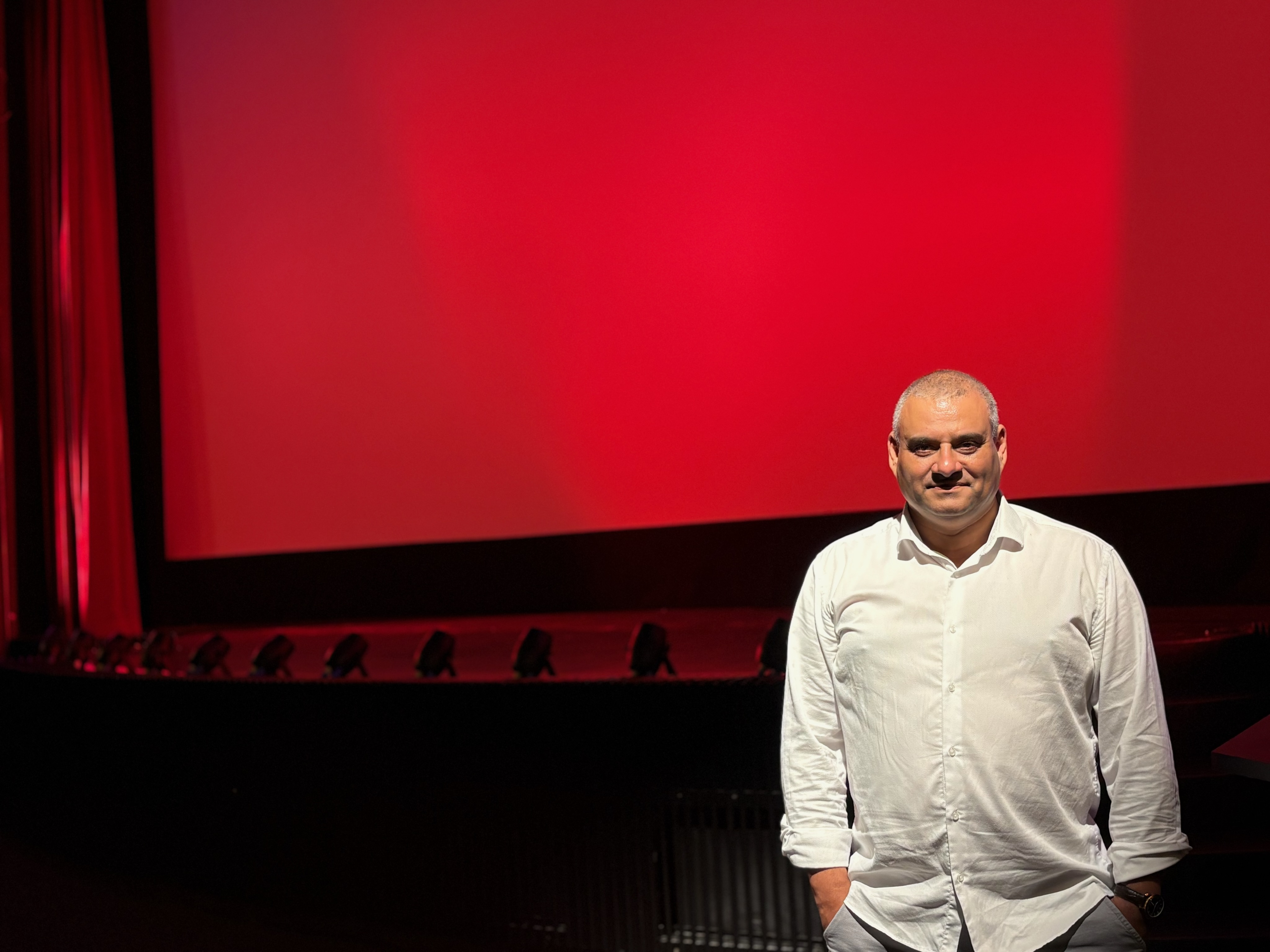 Sune Lind Thomsen, Gentofte Kinos direktør, kunne lige akkurat i tide til premieren på 'The Odyssey' genåbne sin biograf efter en større ombygning.