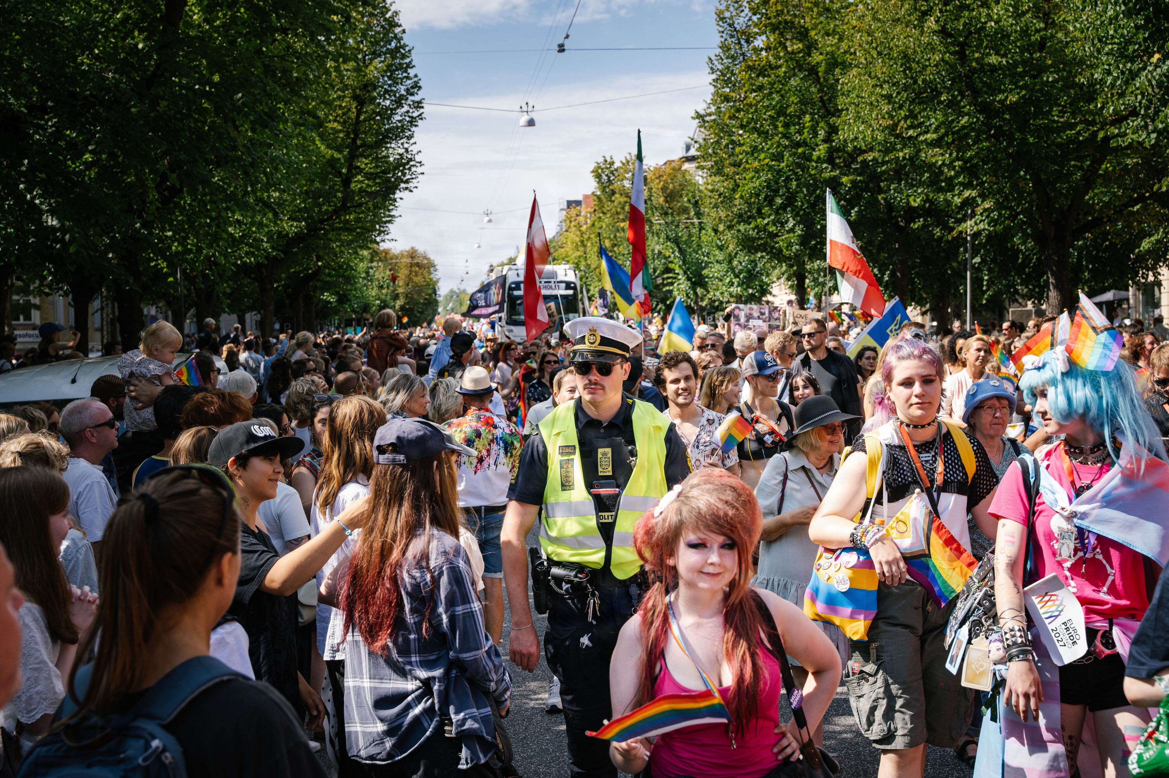 Lørdag var kulminationen af en uges fejringer med en parade, hvor flere tusinde mennesker deltog.