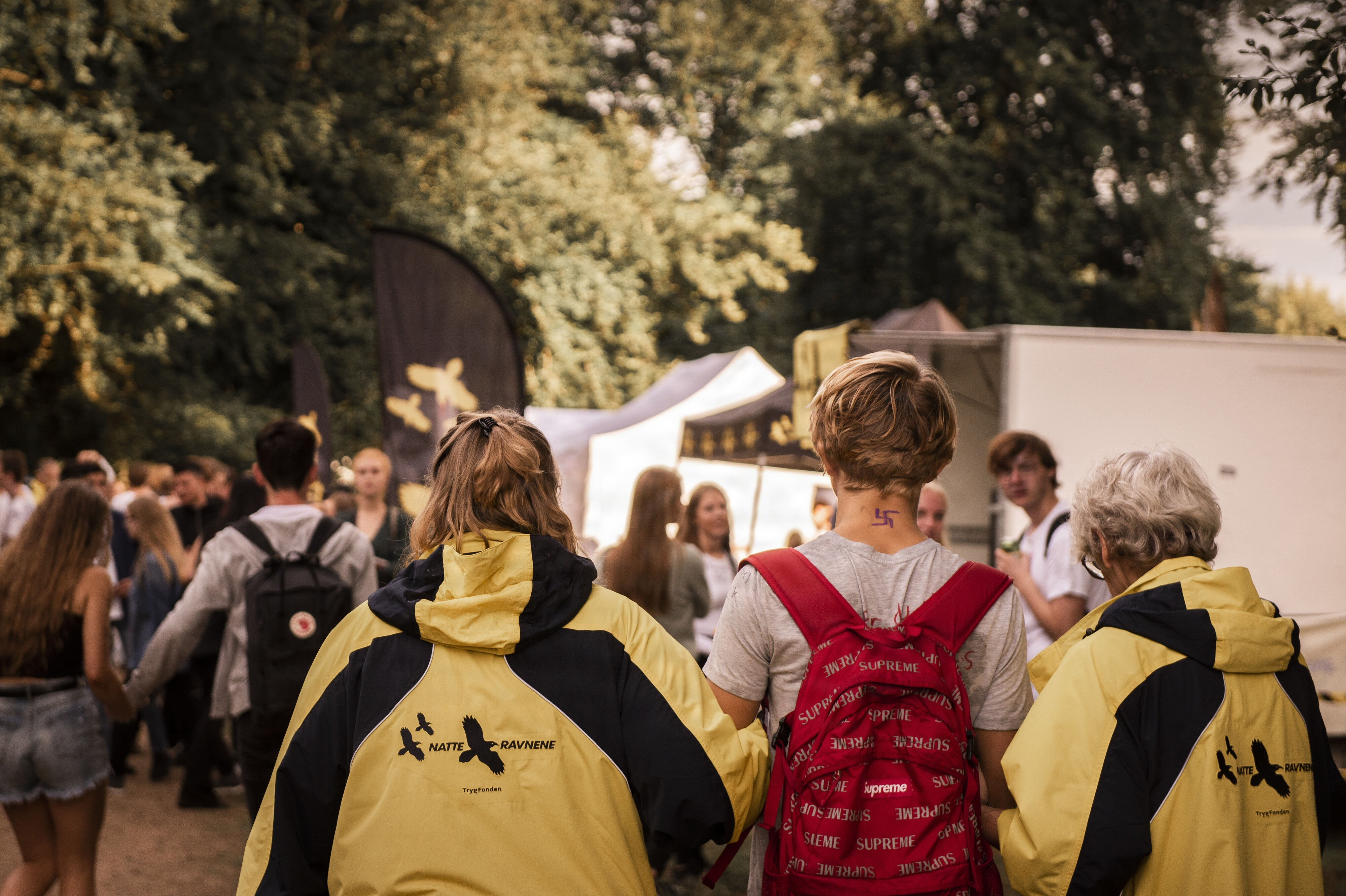 Ved gymnasieelevers fester i parker er der risiko for, at der opstår uroligheder og slagsmål, når mange samles og drikker alkohol. Forening ønsker opgør med arrangementerne. (Arkivfoto).