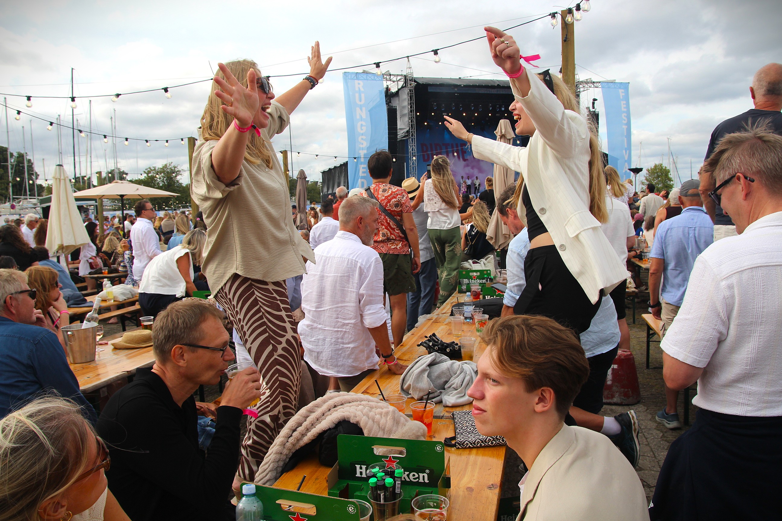 Tusindvis af af feststemte festivalgæster indtog havneområdet i weekenden, da den tredje udgave af Rungsted Festival blev afholdt.