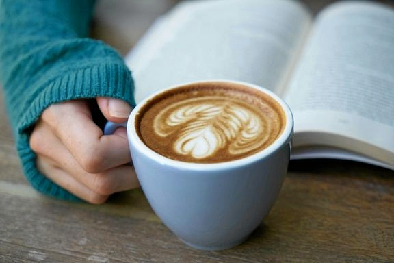 Tirsdag d. 8. september klokken 19 til 21 fejrer Næstved Bibliotek FN’s internationale læsedag.