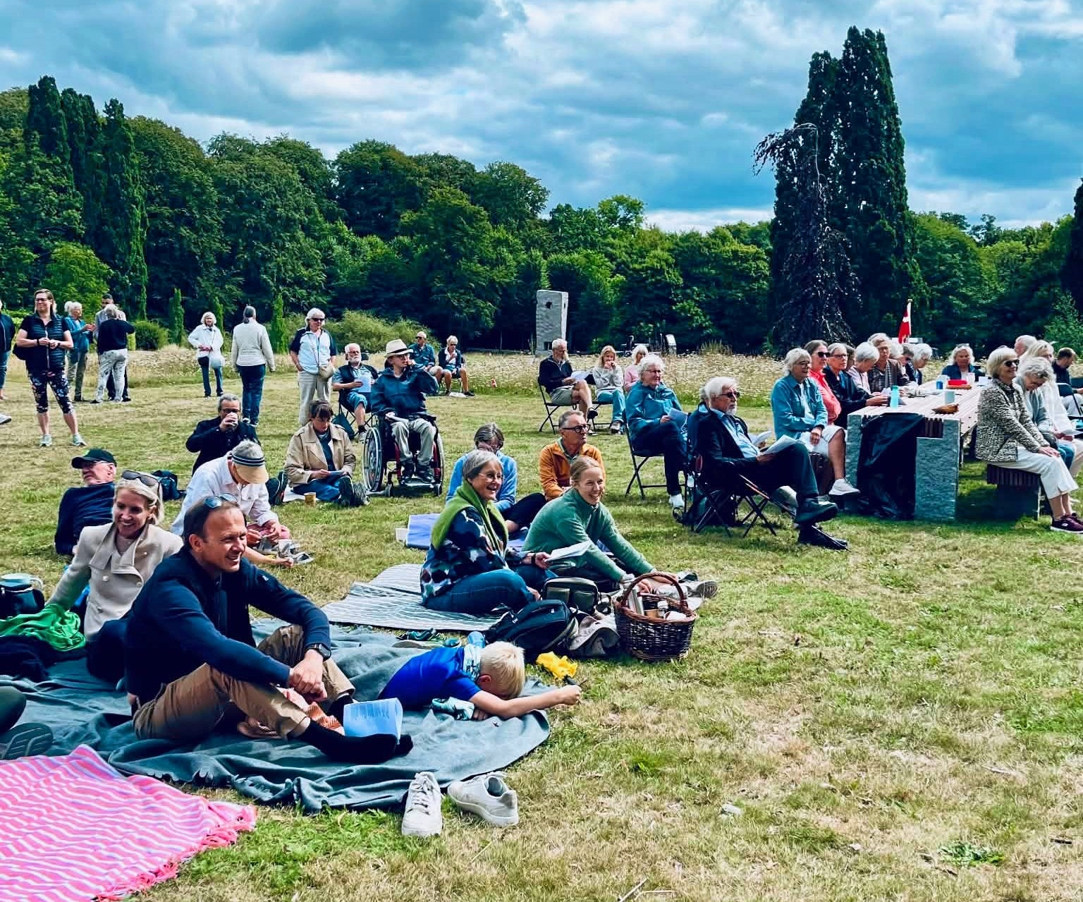 Arrangørerne er glade for det store fremmøde til Festival i Skulpturparken sidste søndag.