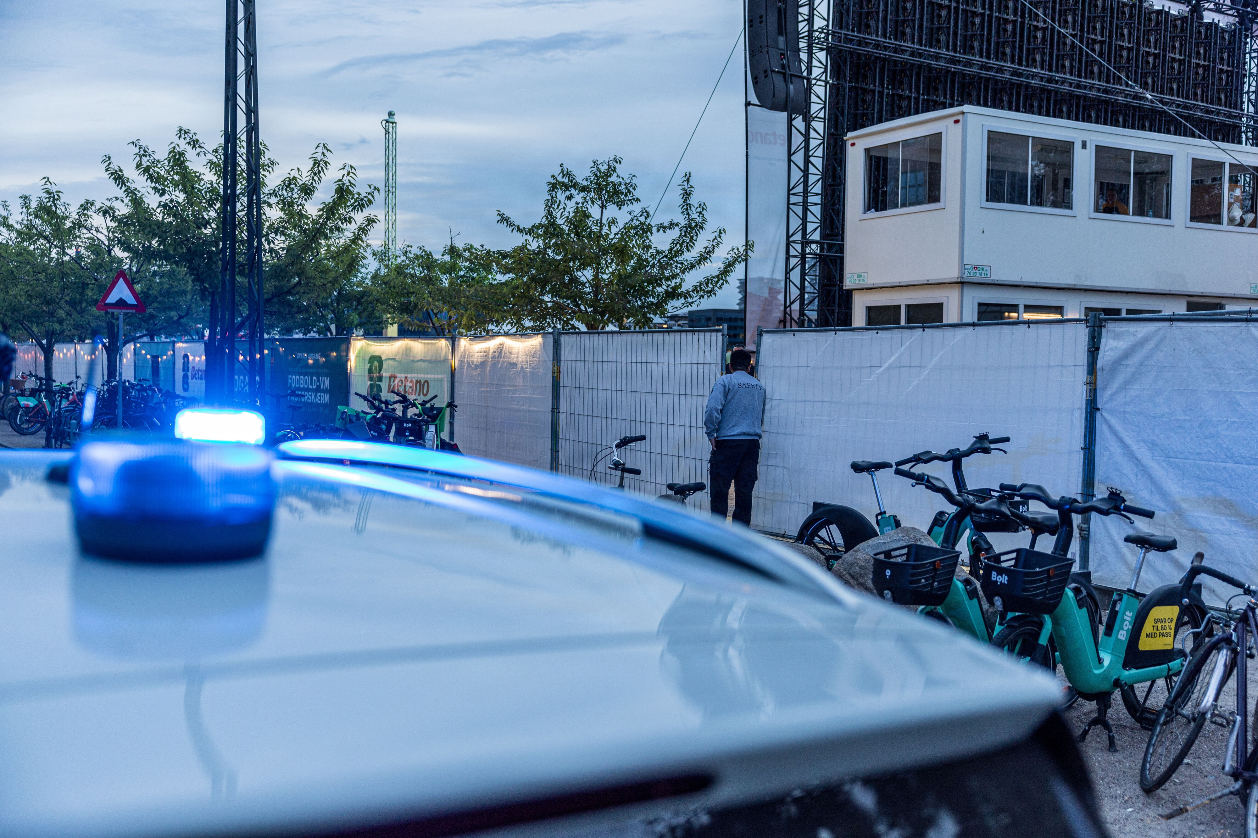 Det var til et VM-storskærmsarrangement på Islands Brygge i København, at en 32-årig svensk mand 30. juni blev udsat for vold og efterfølgende afgik ved døden. Nu er flere sigtet i sagen.