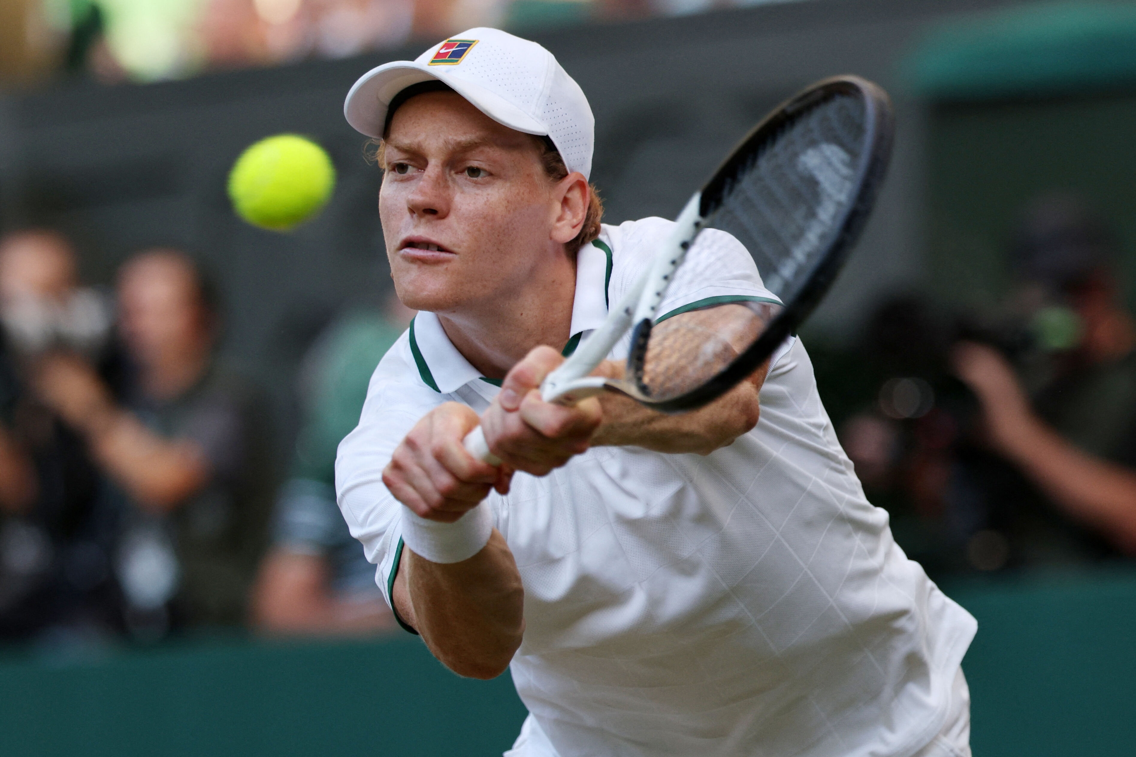 Jannik Sinner er ramt af en skade og kommer ikke til at spille med i US Open. (Arkivfoto).