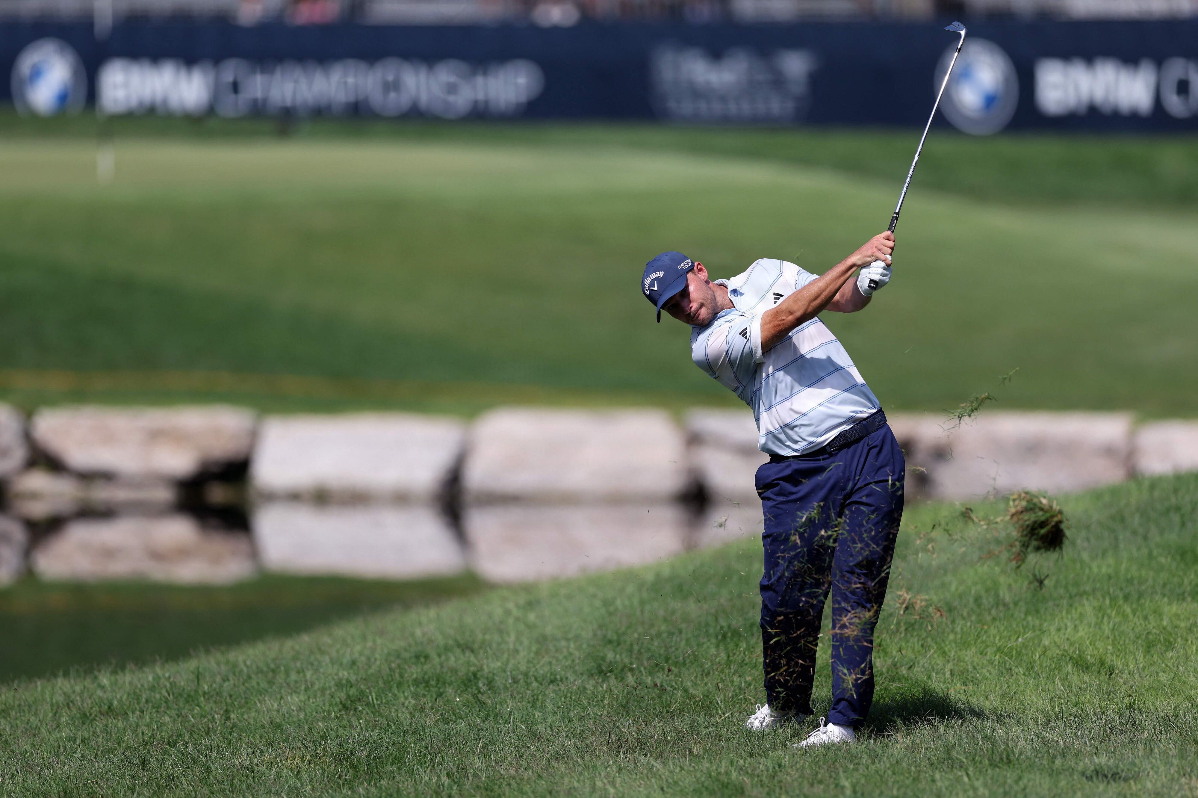 Nicolai Højgaard gik fredagens runde i 71 slag - et slag over par. Samlet har danskeren 16 slag op til amerikaneren Wyndham Clark på førstepladsen efter de to første runder.