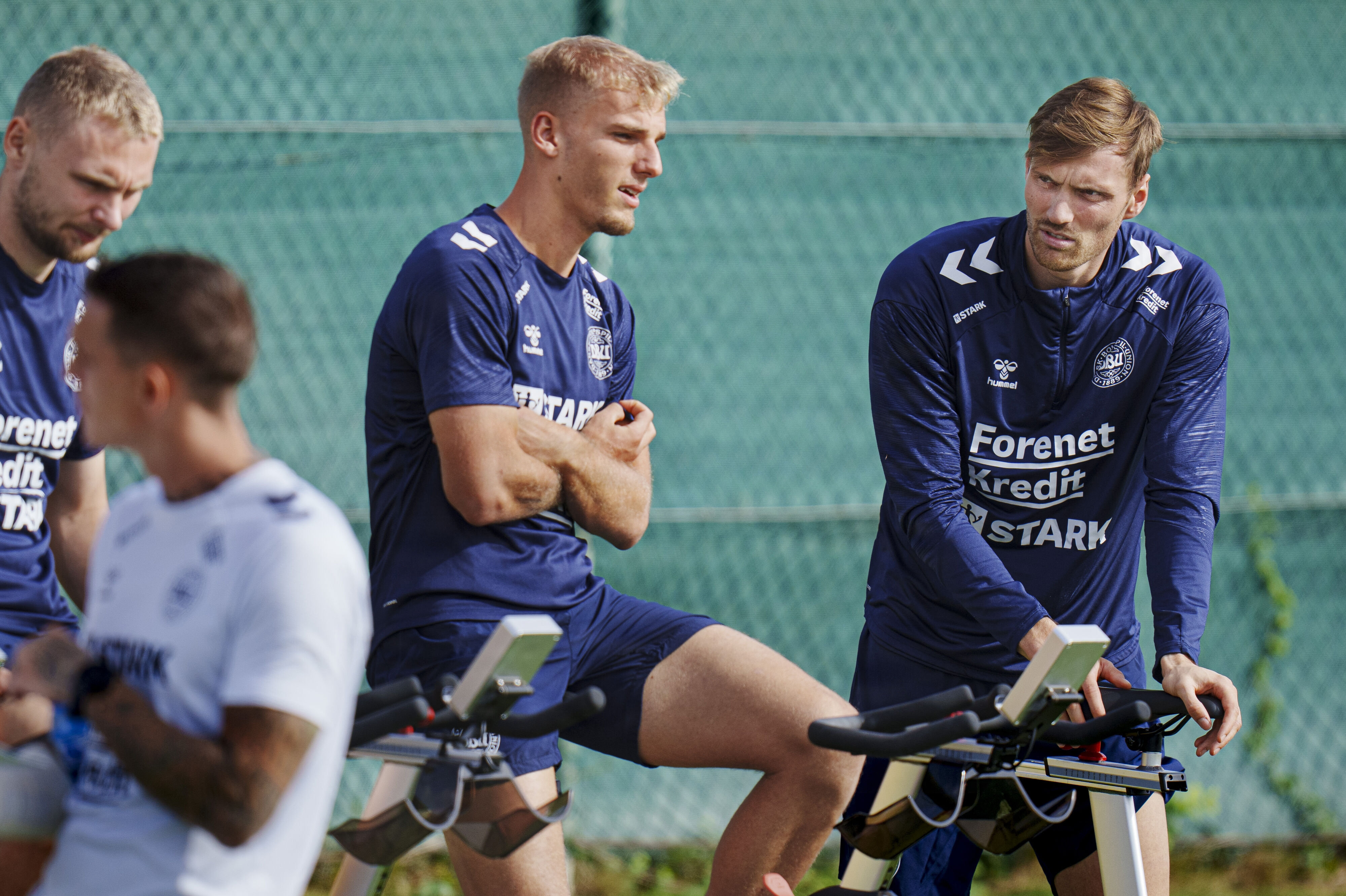 Asger Sørensen (til højre) var i oktober 2024 udtaget til Nations League-kampene mod Spanien og Schweiz. (Arkivfoto).