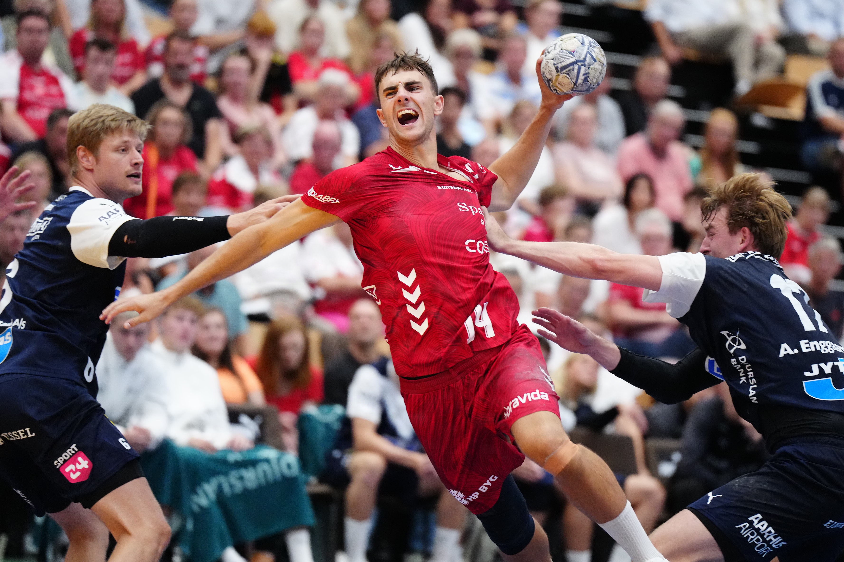 Mads Hoxer var en bærende kraft for Aalborg i anden halvleg.