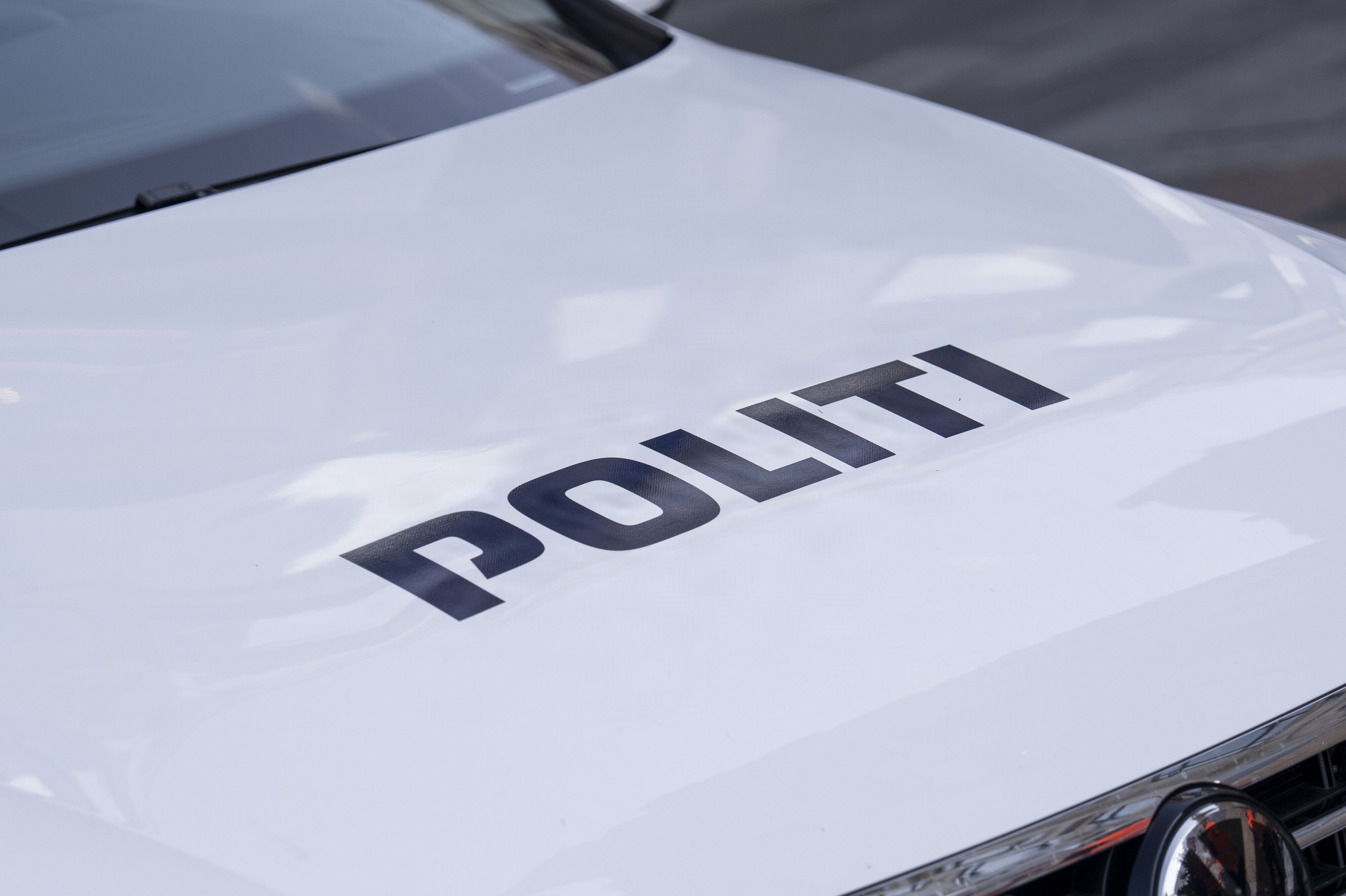 En yngre mand blev søndag formiddag ramt af skud i benet, i forbindelse med at politiet havde eftersat manden. (Arkivfoto).