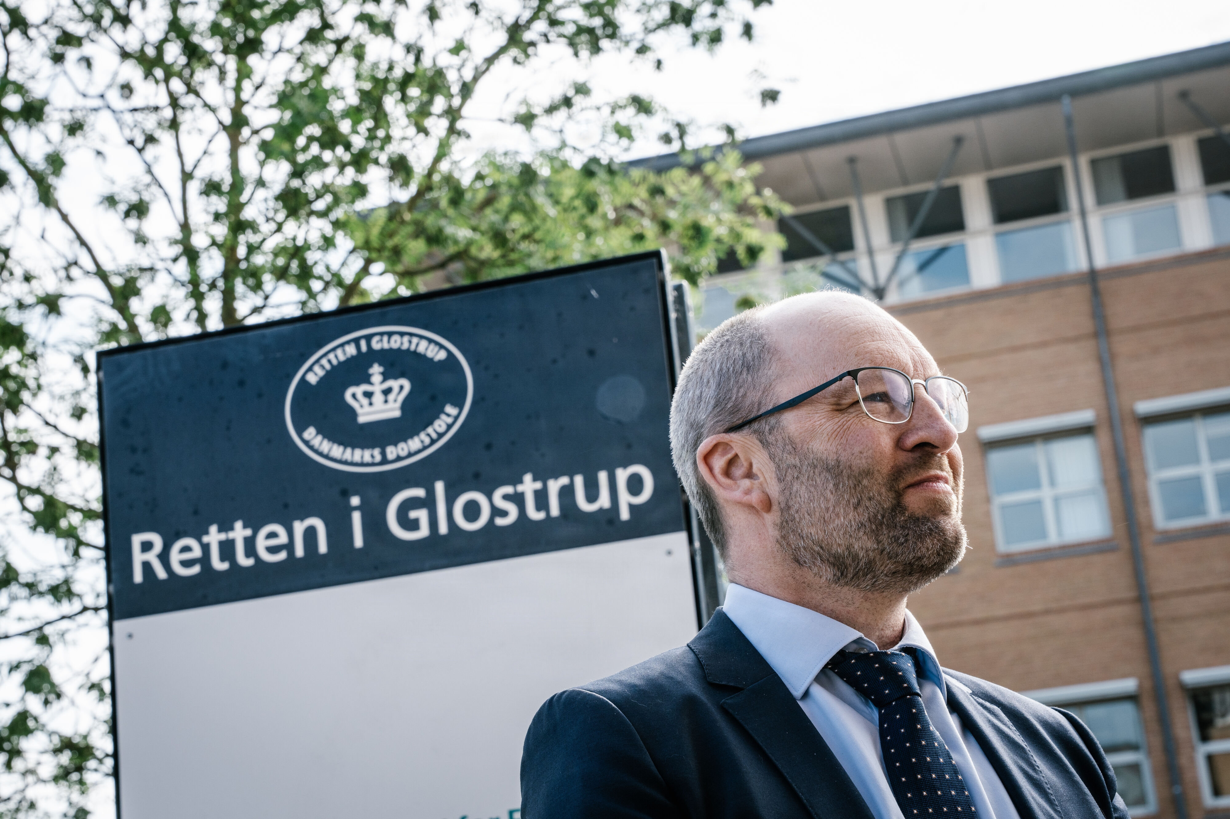 Op mod ti retsmøder er nu blevet aflyst i sag om bedrageri med refusion af udbytteskat, fordi de tiltalte ikke er klar til at lade sig afhøre. Her ses specialanklager Anders Møllmann ved sagens begyndelse i juni.