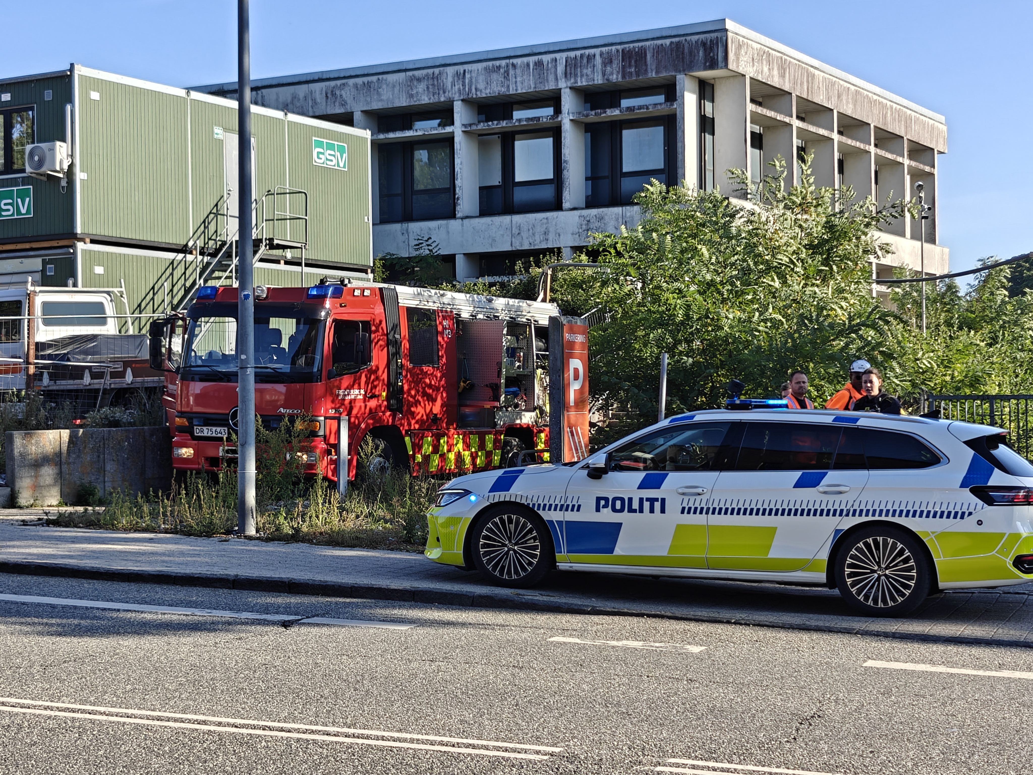 Anmeldelsen lød på, at der var brand i en villa eller rækkehus, men det viste sig, at der var tale om det nedlagte posthus ved Hillerød Station.