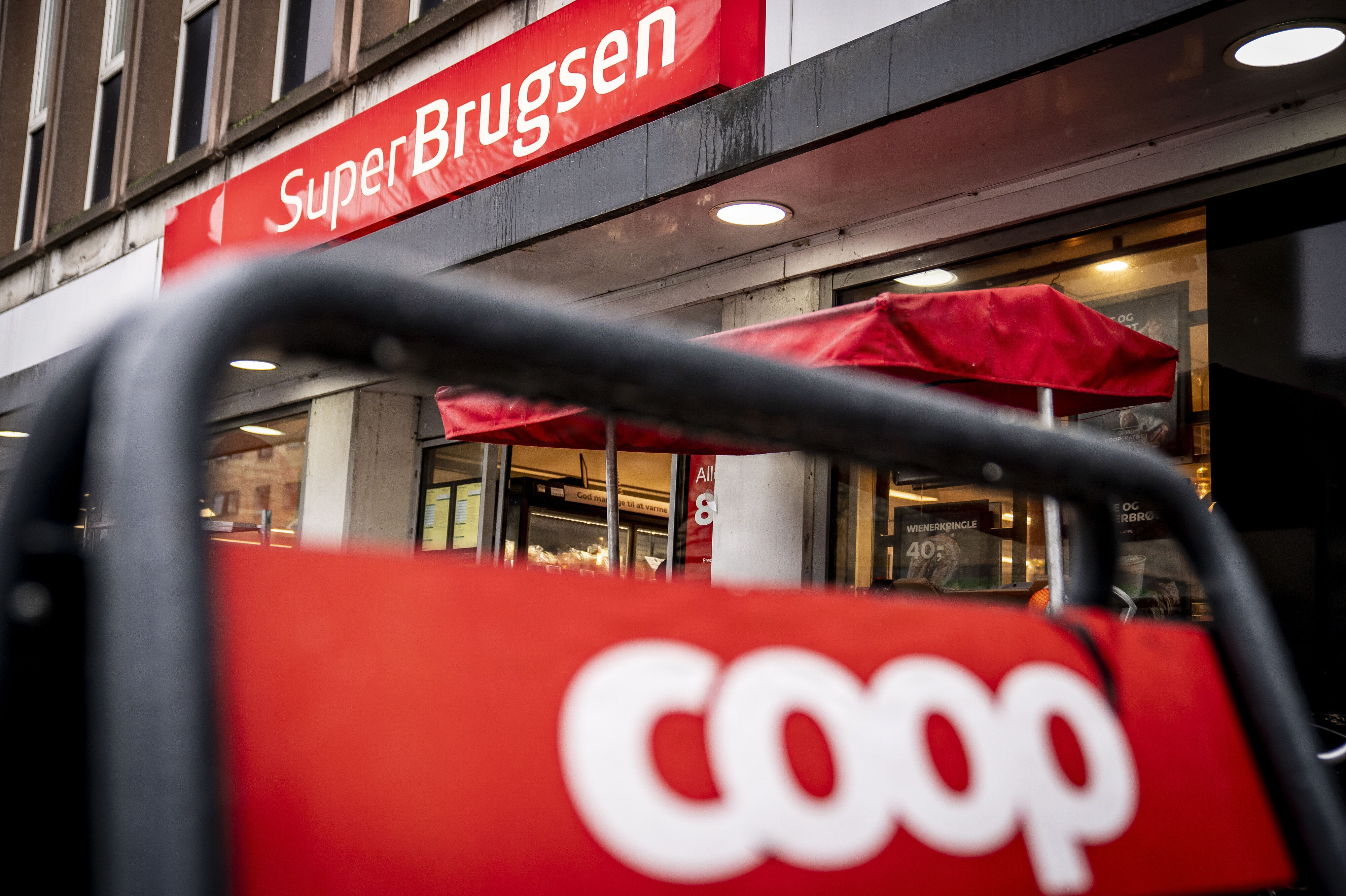 Coop vil undersøge sin praksis for "ja-tak"-tilbud, efter at Forbrugerombudsmanden mandag var ude at sige, at "ja tak"-tilbud i nogle tilfælde kan være vildledende markedsføring. (Arkivfoto)