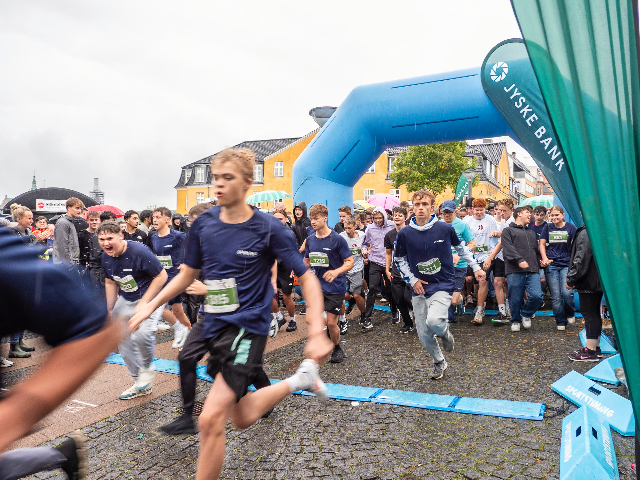 Over 2.400 unge ventes at løbe med.