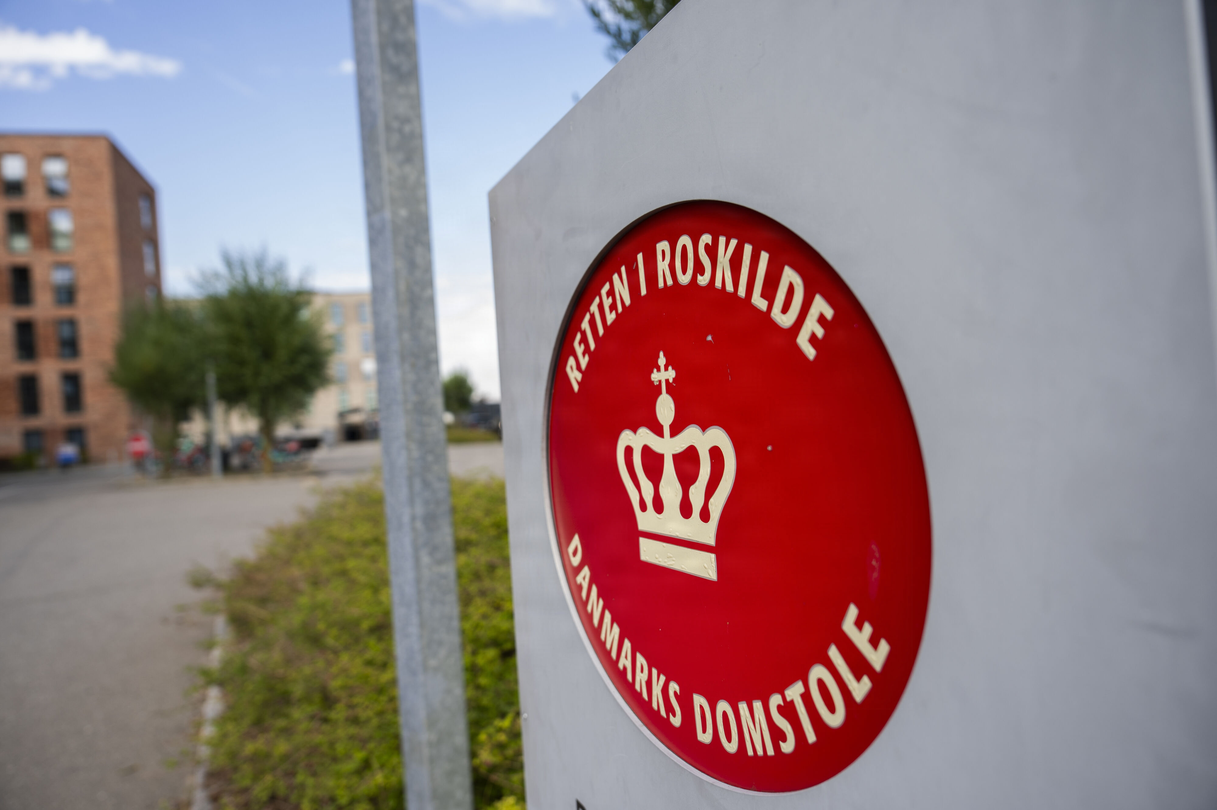 Retten i Roskilde idømmer en pædagog fem måneders ubetinget fængsel for krænkelse, besiddelse af overgrebsmateriale med børn samt at have opbygget relation til en pige med henblik på at udsætte hende for en seksualforbrydelse. (Arkivfoto).