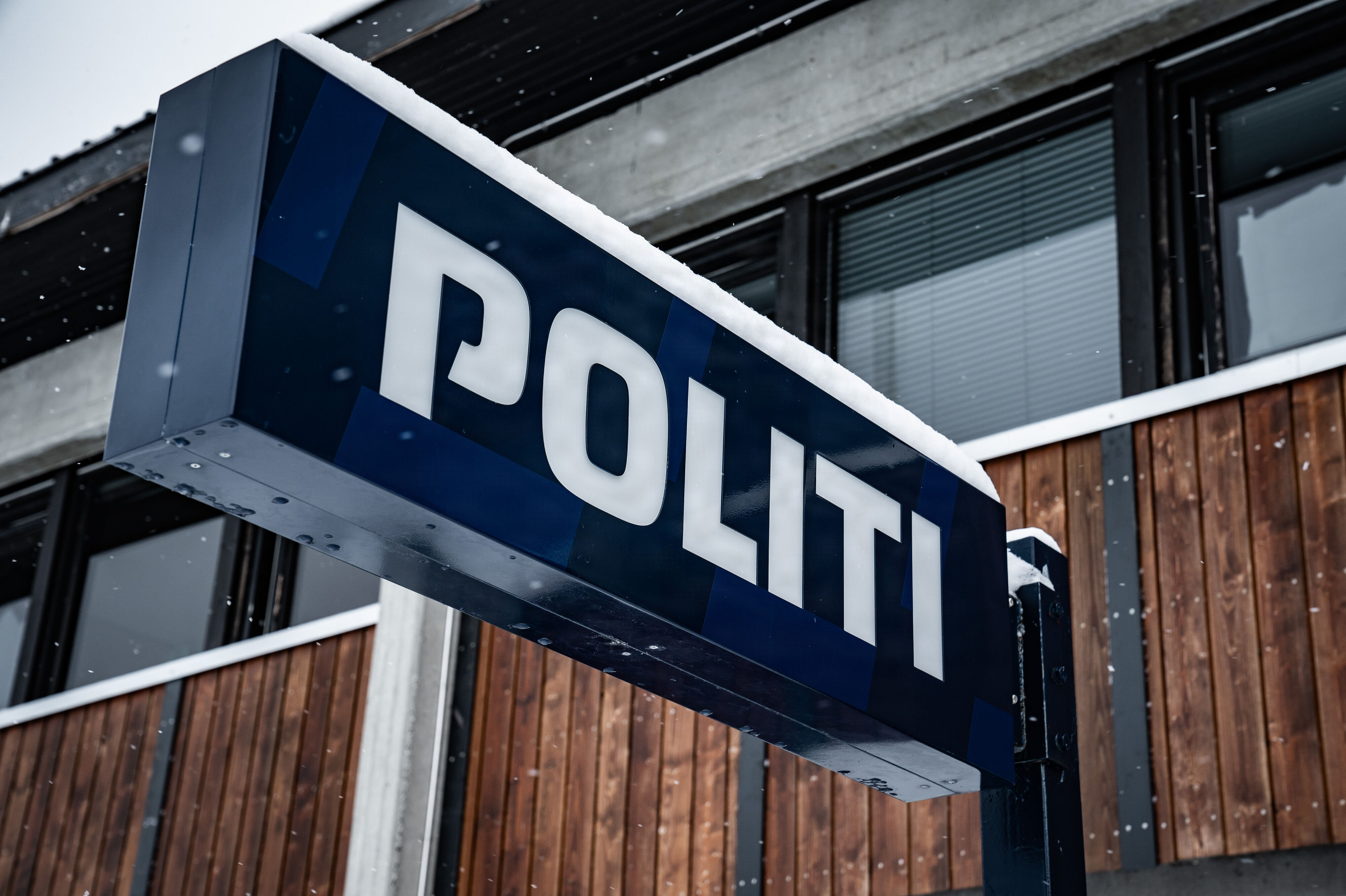 Politiet i Grønland efterforsker fortsat sagen om en 29-årig kvinde, der døde søndag i Maniitsoq. (Arkivfoto).