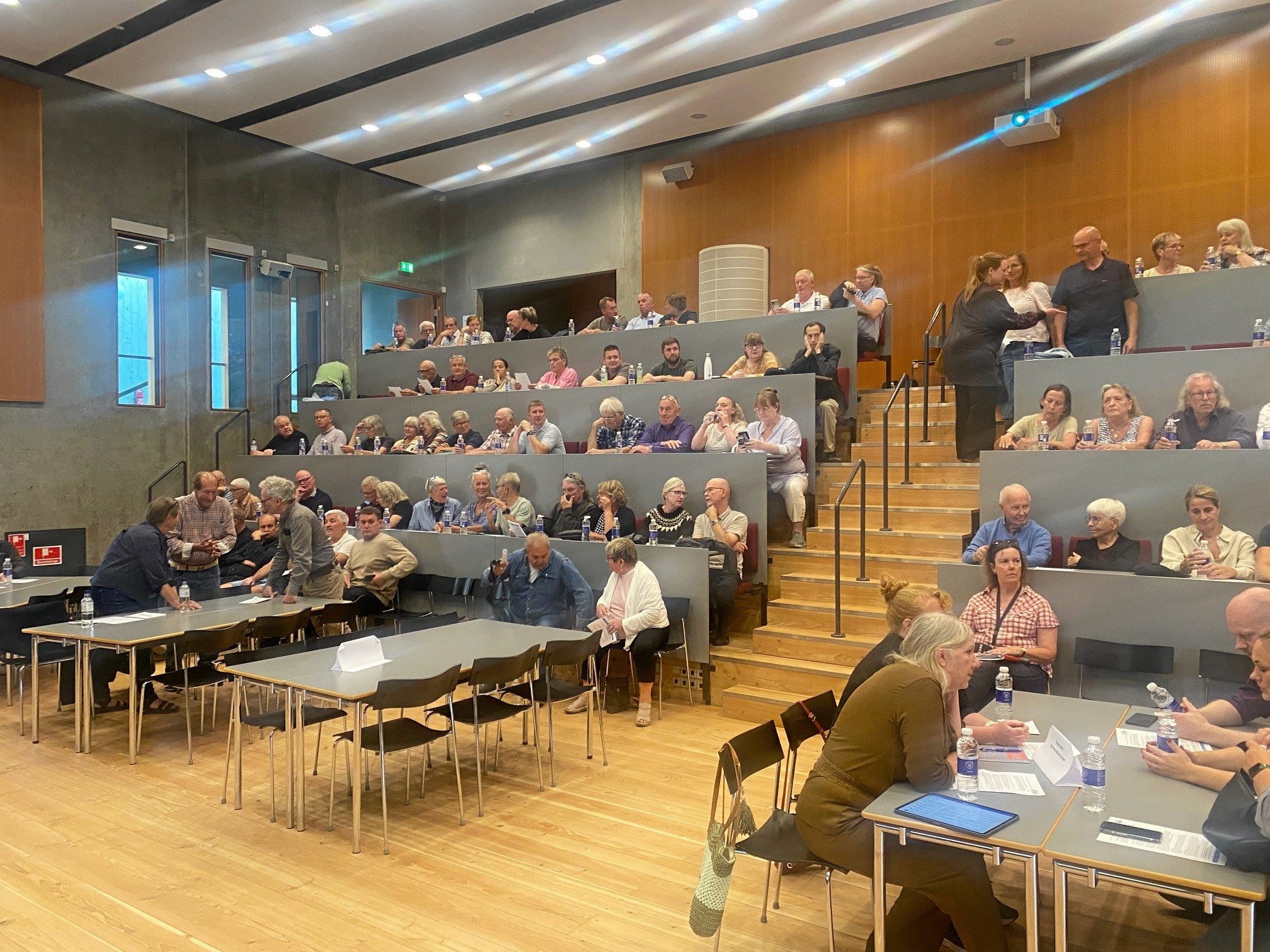 Kuben på det tidligere seminarium dannede rammen om dialogmødet.