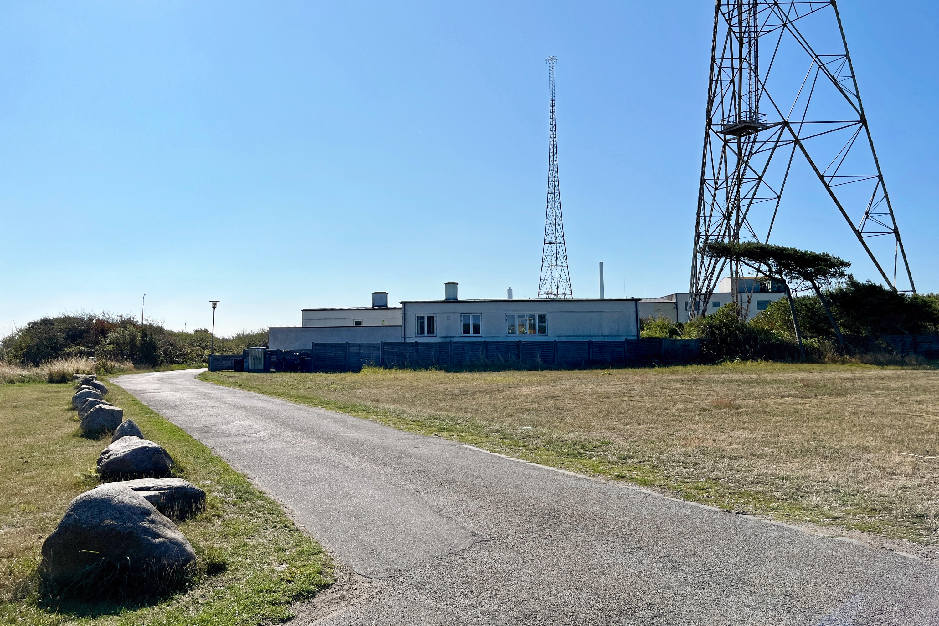 Ejvind Bitsch undrer sig over flertalsgruppens ønske om ikke at overtage ejerskabet af byens historiske radiostation på Gisseløre.