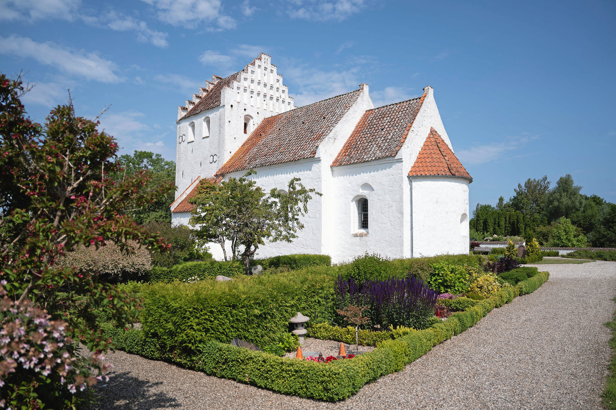 I over tre år har man kun kunnet opleve Grandløse Kirke udefra, men 13. september genåbner den for fuld musik.