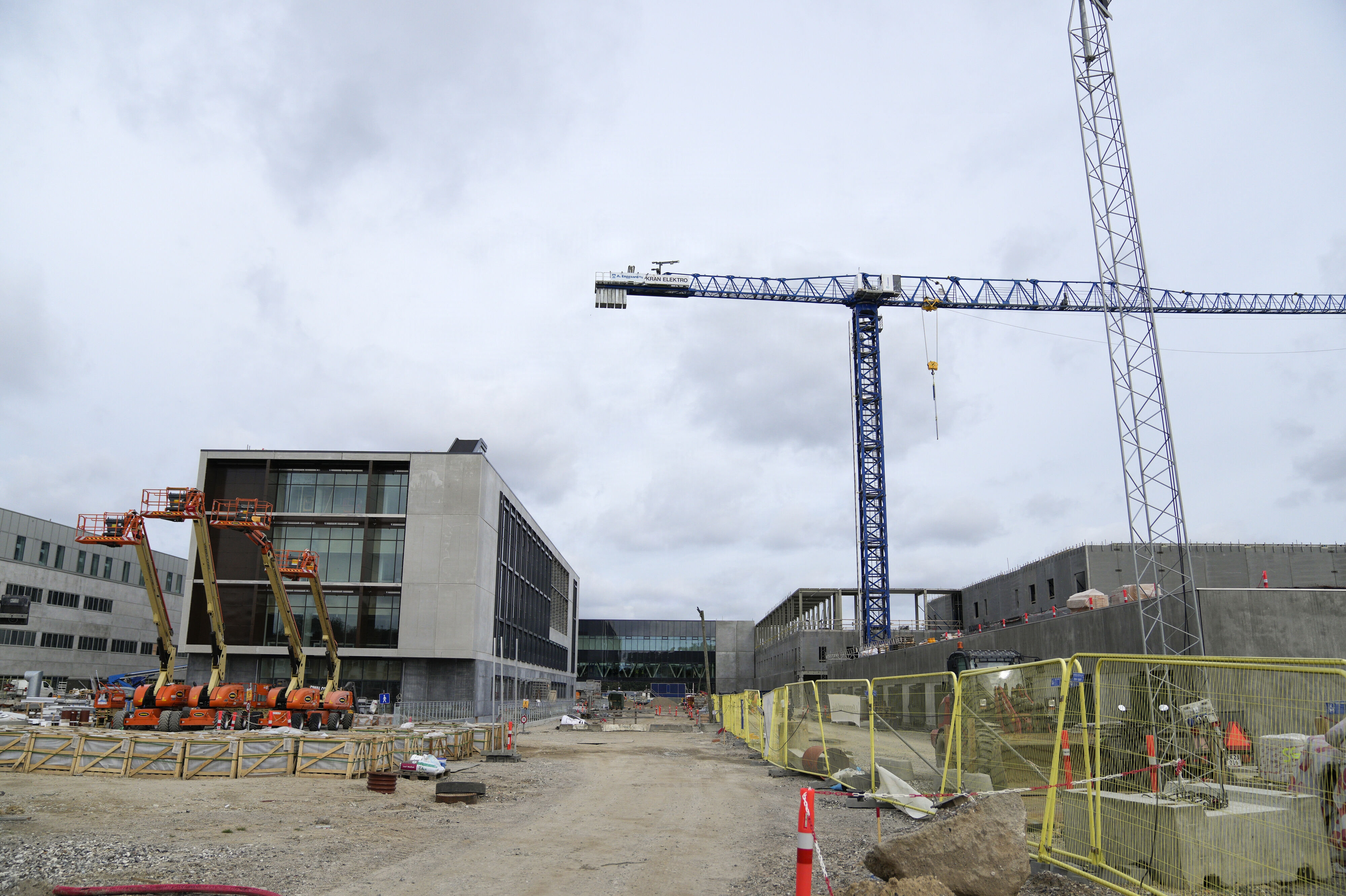 Totalentreprenøren Odense Hospital Project Team Joint Venture I/S (OHPT) har meddelt, at det ikke længere er realistisk at nå det sidste arbejde på Nyt OUH, så der kan flytte patienter ind i slutningen af 2027, som det ellers var aftalt. (Arkivfoto).