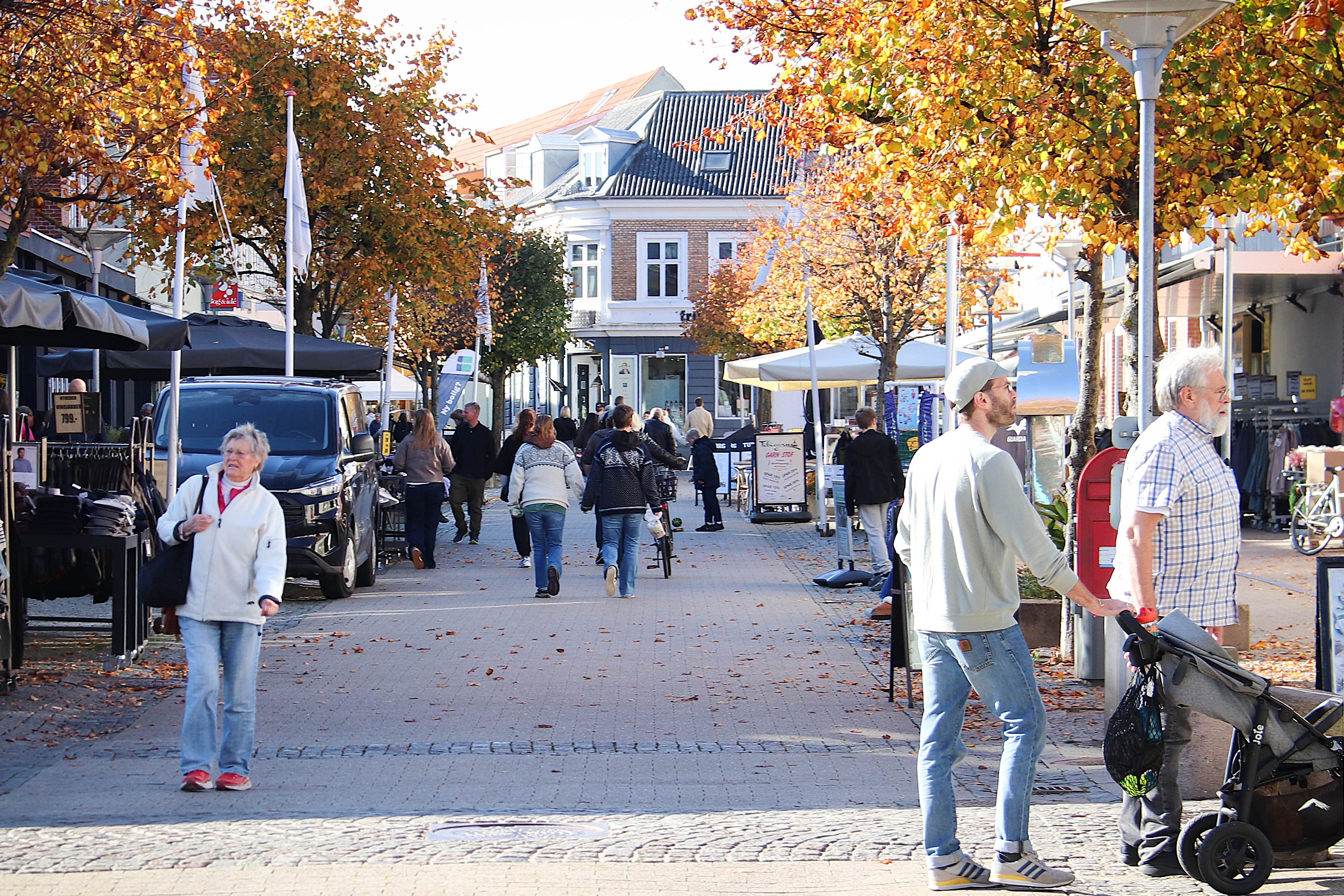 Det er vigtigt at markere de store højtider og traditioner i Nykøbing Sjællands midtby, mener teaterleder Leiv Arne Kjøllmoen.