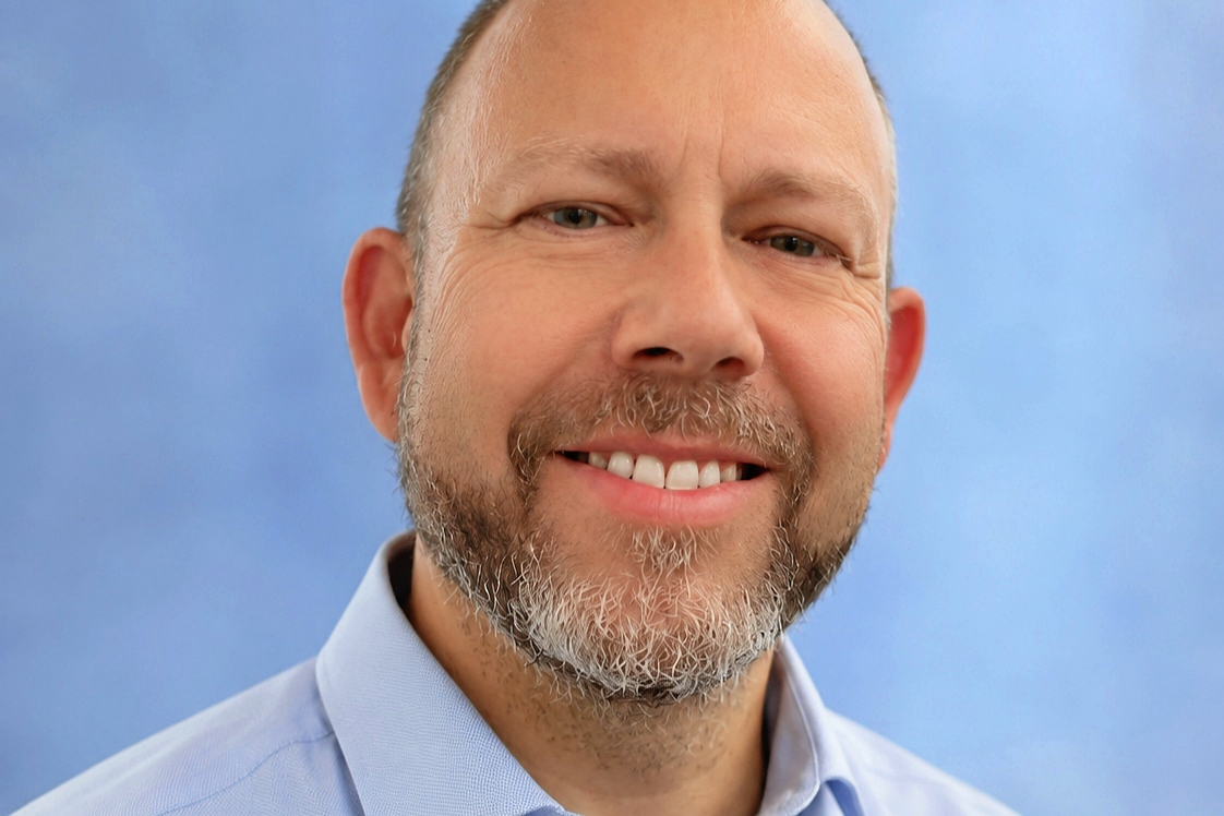 Tonni Schlegel Sørensen siger farvel til 10. klassecenter for at blive skoleleder.