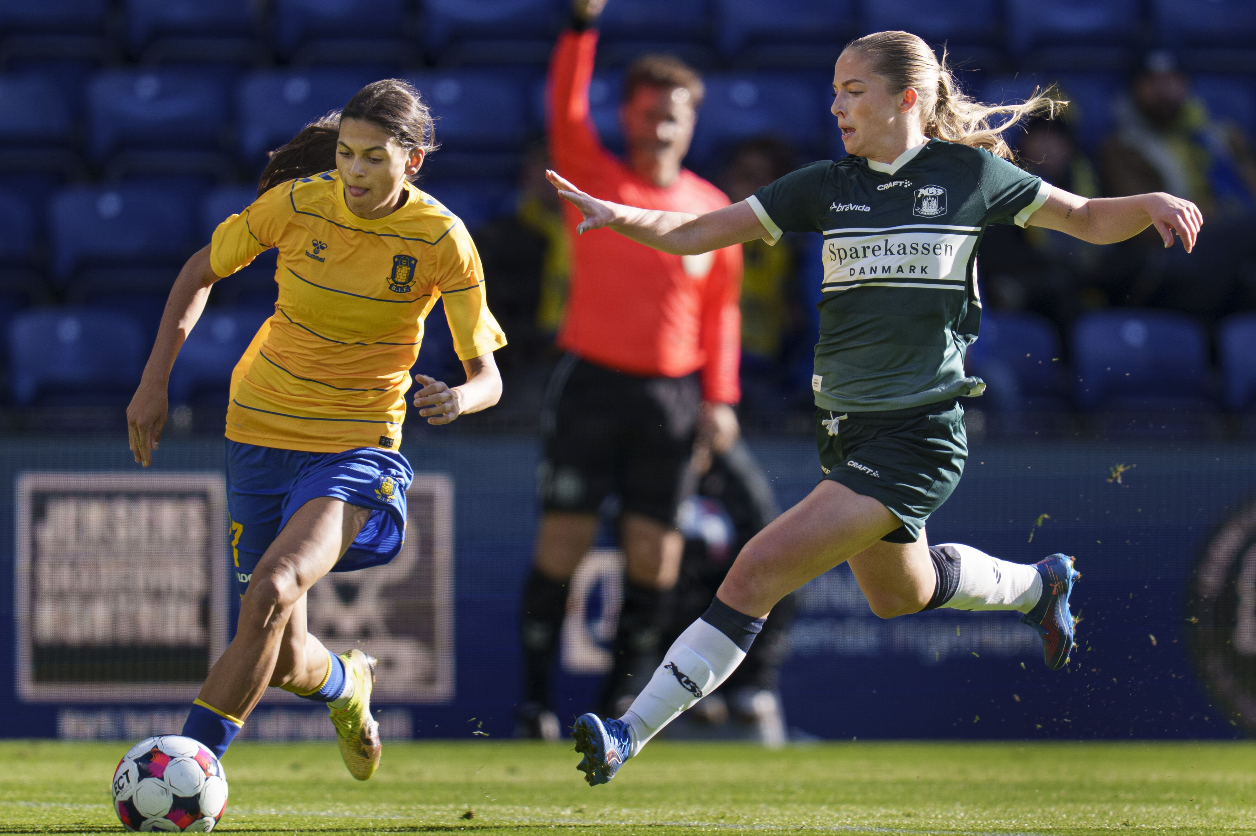 Mila Bischoff og Brøndby - her mod AGF - møder FC København lørdag. (Arkivfoto).