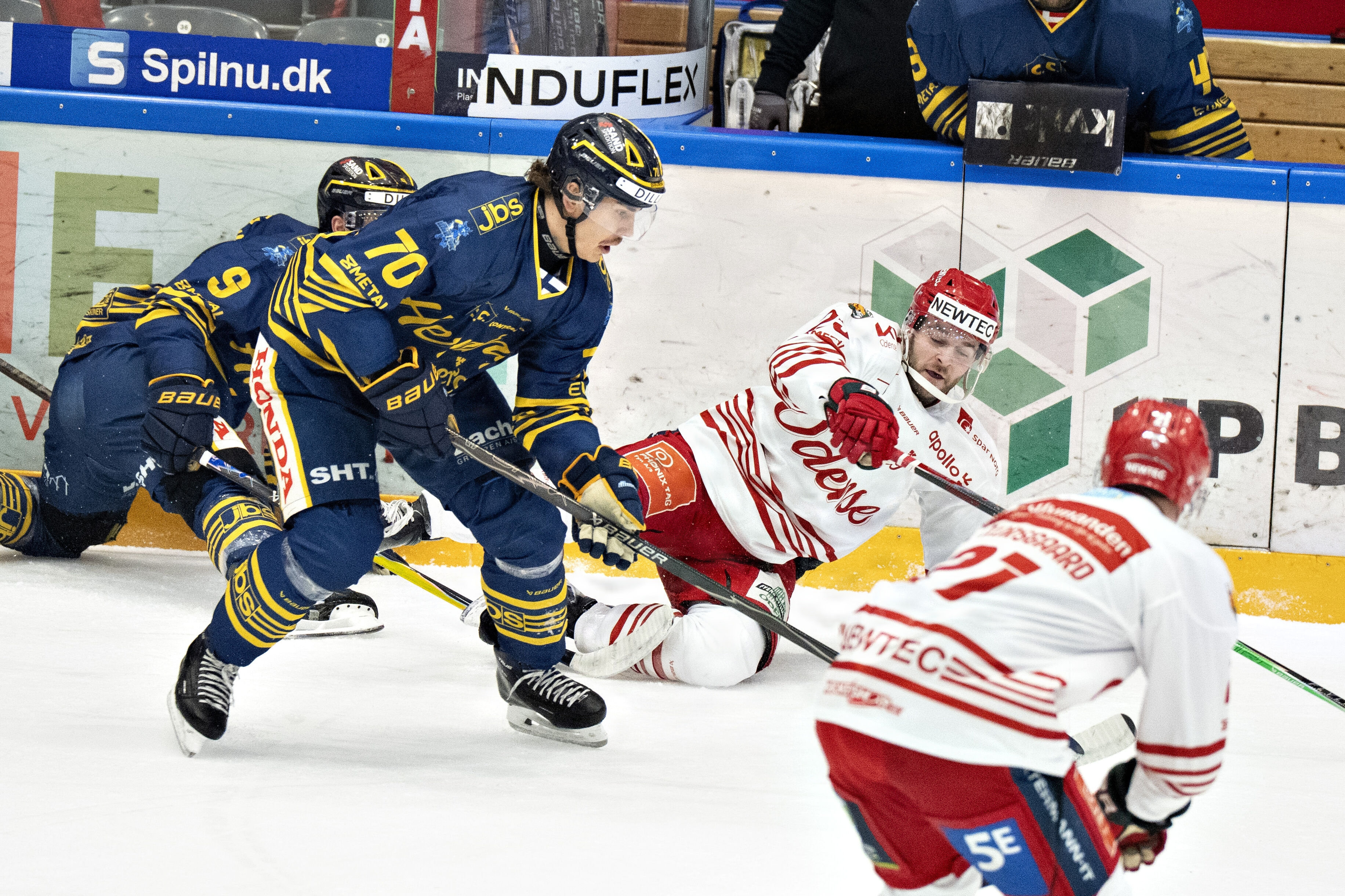 Herning Blue Fox's Oliver Kiljunen udlignede i tredje periode til 3-3, inden han i overtiden afgjorde kampen til de forsvarende ismestre fra Hernings fordel. (Arkivfoto).