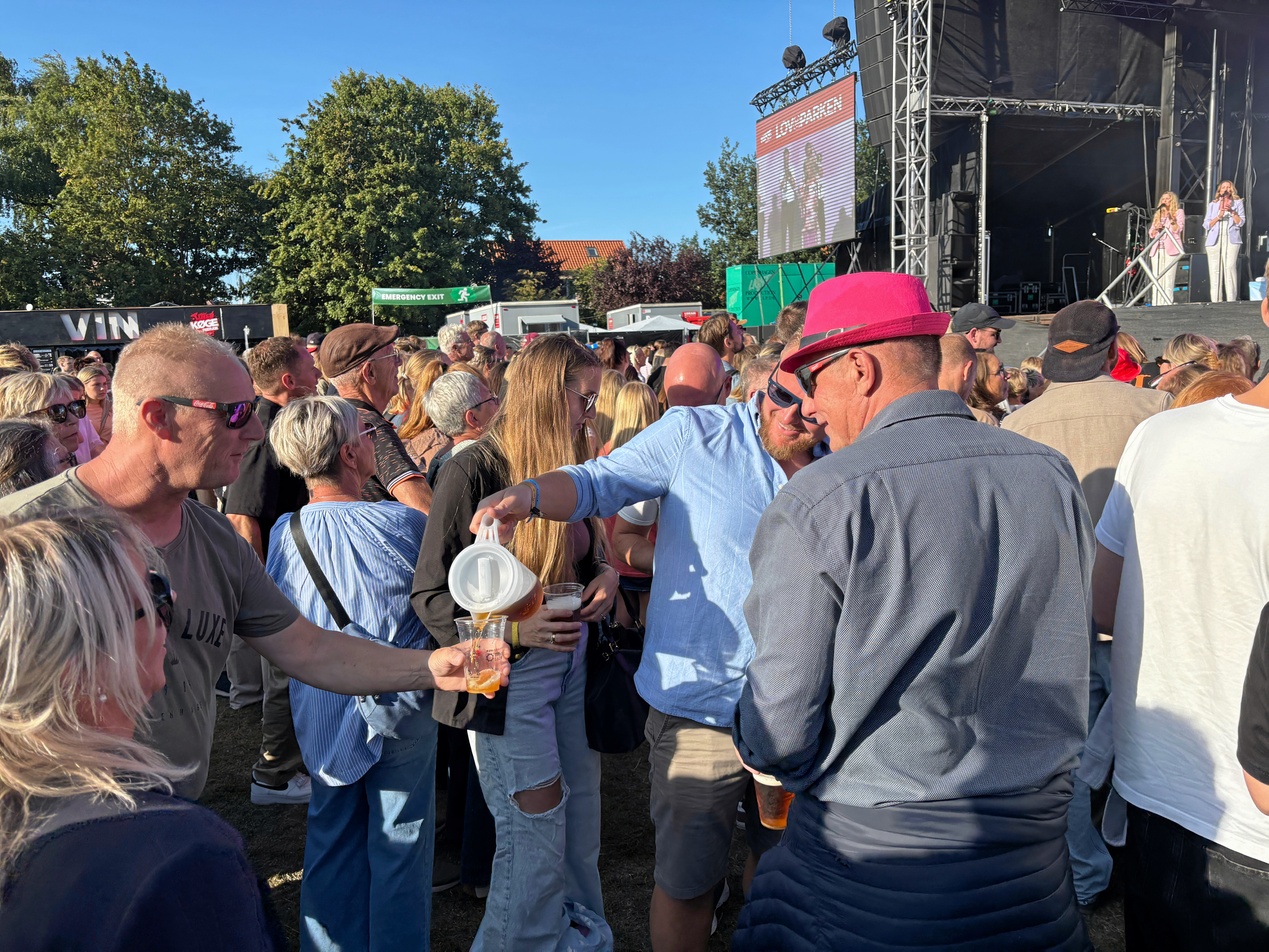 - Vi skal også huske, hvad festugen er. Det er børn, ældre, musik, foreninger og fællesskab. Det er 670 frivillige, der arbejder sammen. Og det er de øjeblikke, hvor man pludselig møder en gammel ven i Lovparken, som man ikke har set i flere år, og får samlet op på livet, skriver Carsten Neumann i sit debatindlæg.