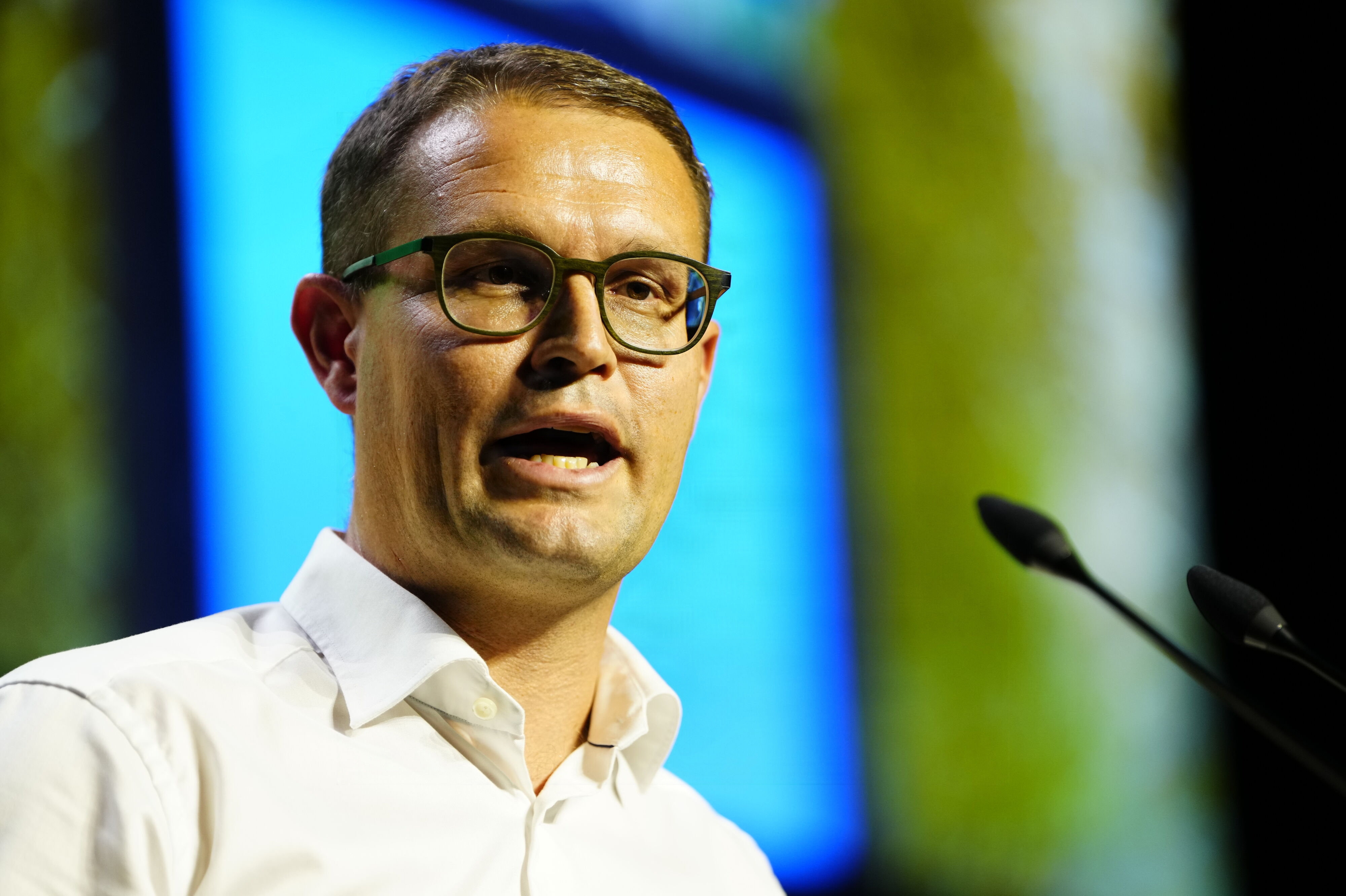 Christian Rabjerg Madsen måtte blandt andet tale over et båthorn ved landbrugskonference.