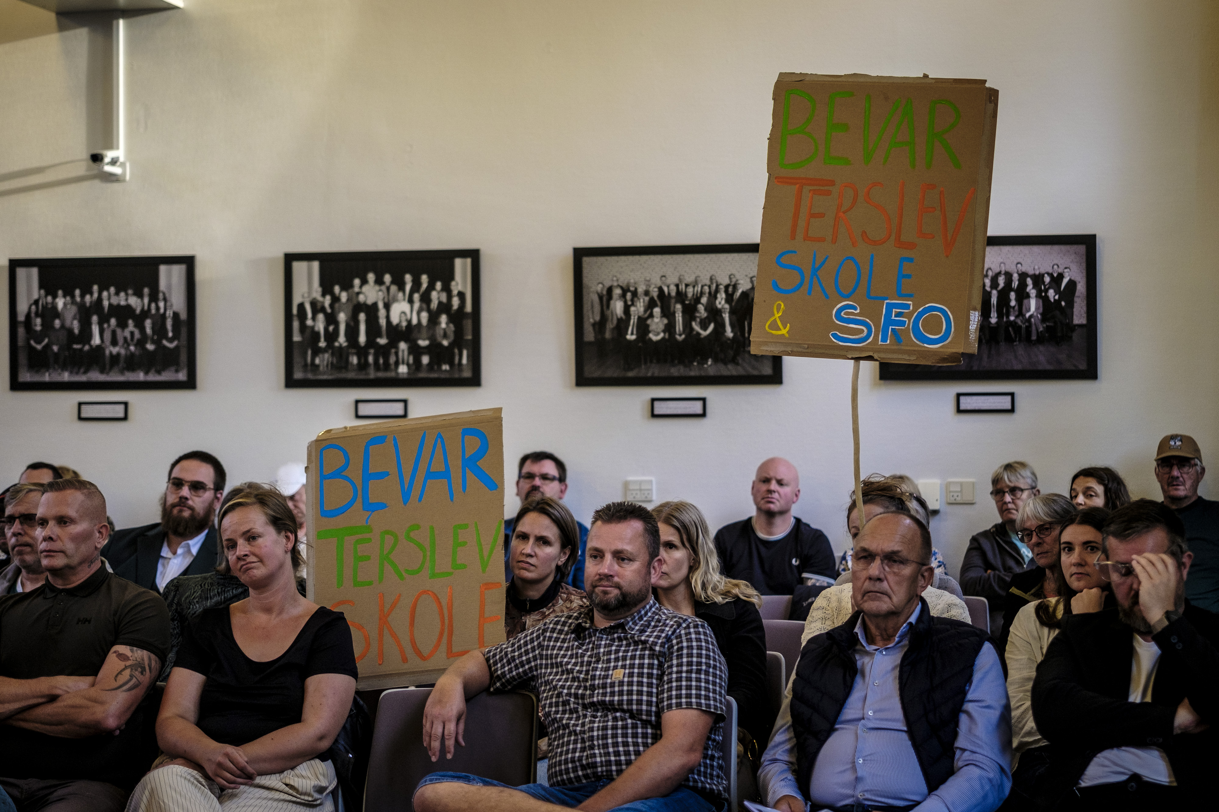 Kampen for at bevare Terslev Skole var meget synlig på Faxe Kommunes budgetborgermøde i Haslev mandag aften.