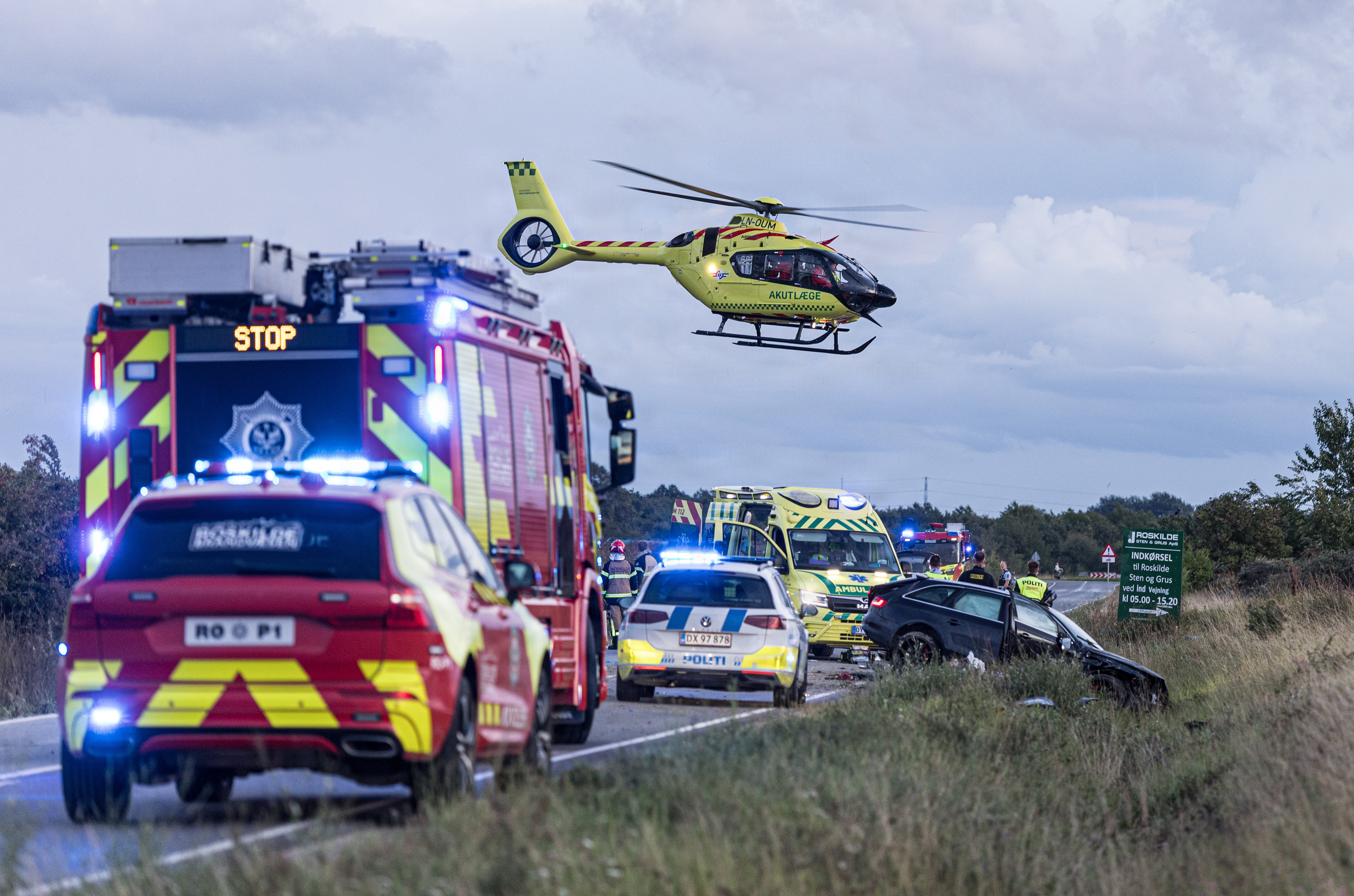 Øde Hastrup Vej var spærret i et par timer tirsdag aften på grund af et færdselsuheld, som endte med at koste en 65-årig mand livet.