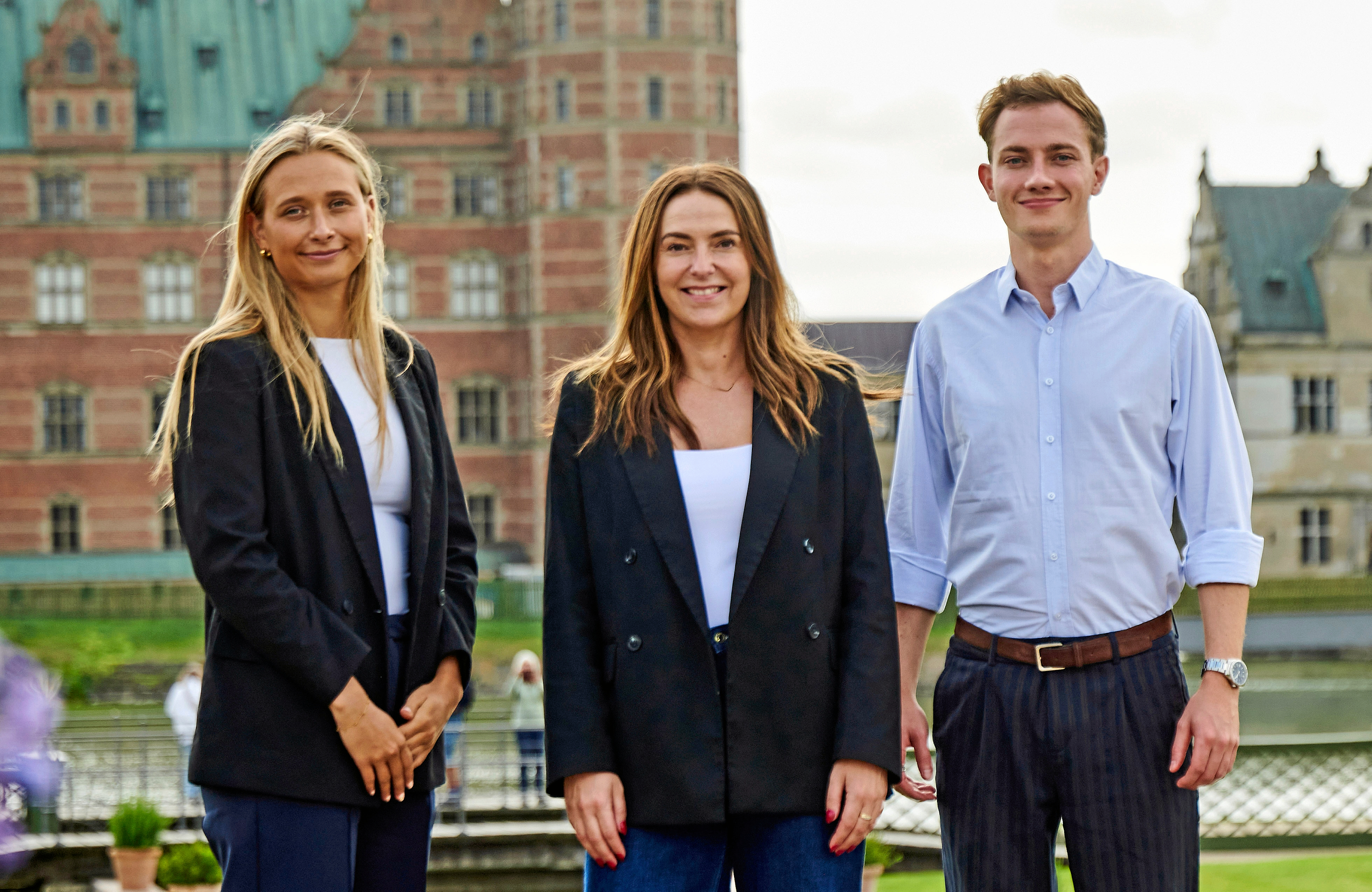 Karen Terman ( i midten) er indehaver af tre nye ejendomsmæglerforretninger. Her ses hun med sine kolleger Rikke Hansen og Frederik Fuglsang.