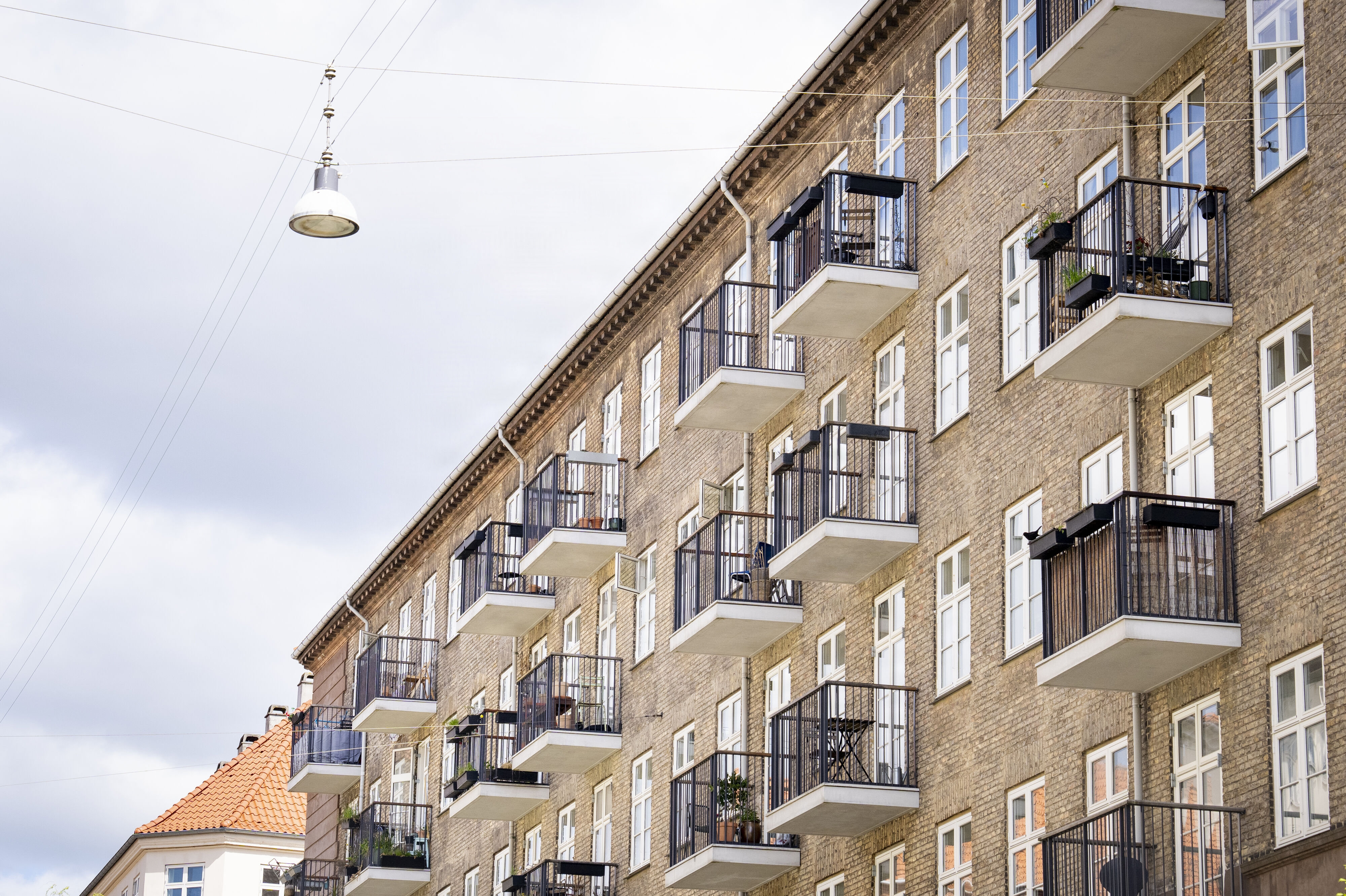 Der er kommet langt flere ejerlejligheder til salg i København siden årsskiftet. På billedet ses lejligheder på Nørrebro. (Arkivfoto).