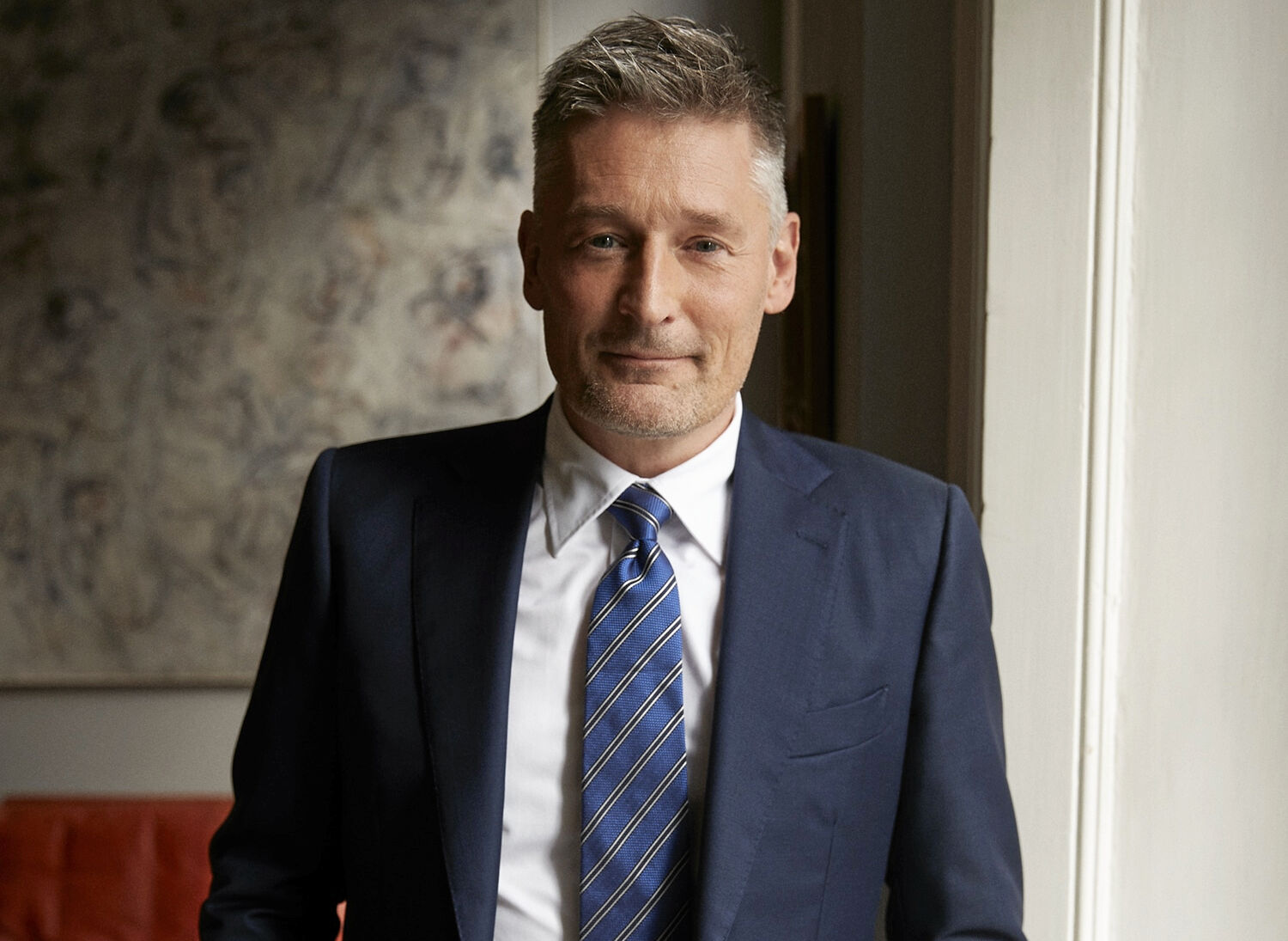 Kasper Nielsen deler ud af indsigt og historier fra kunsthandelen vilde verden 24. september i Kalundborg.