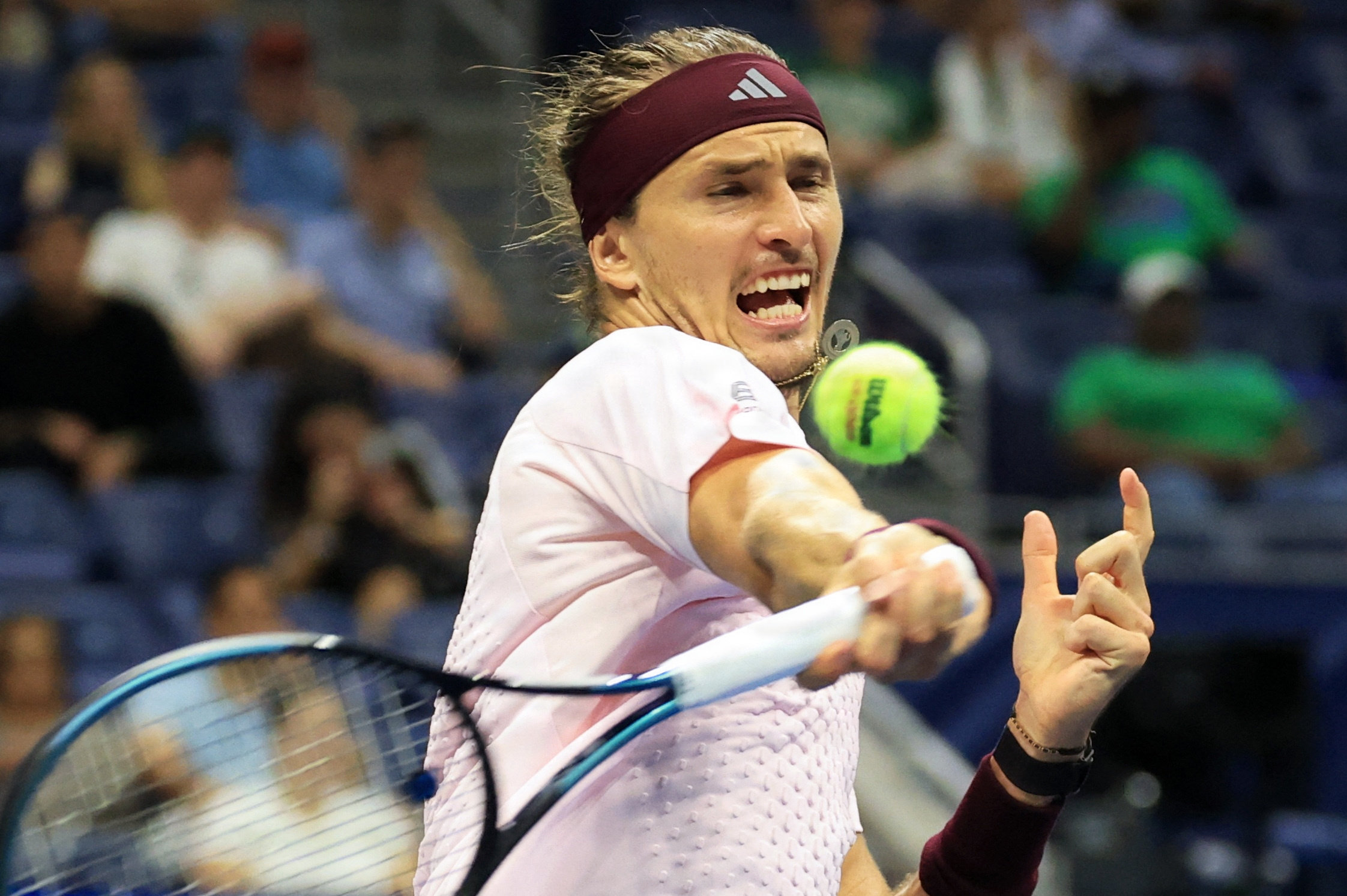 Alexander Zverev måtte bruge alle sine kræfter for at overvinde Quentin Halys i New York.