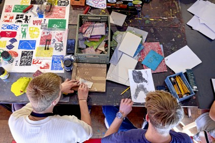 I 'Unges Kunstrum' kan unge om onsdagen på Sorø Kunstmuseum gratis udfolde deres kreativitet.