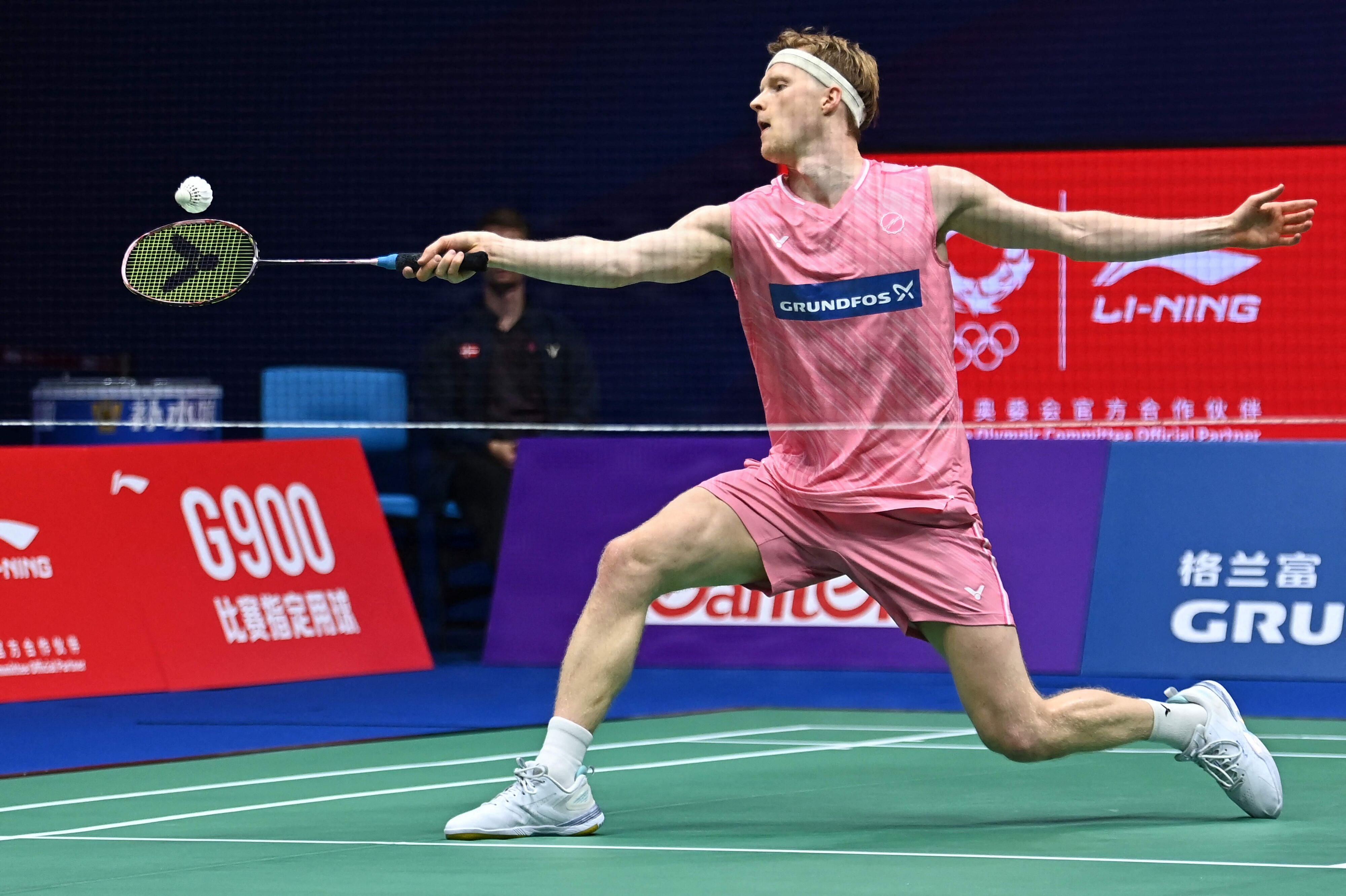 Anders Antonsen sled hårdt, men måtte se sig slået af upåagtede Jason Gunawan.