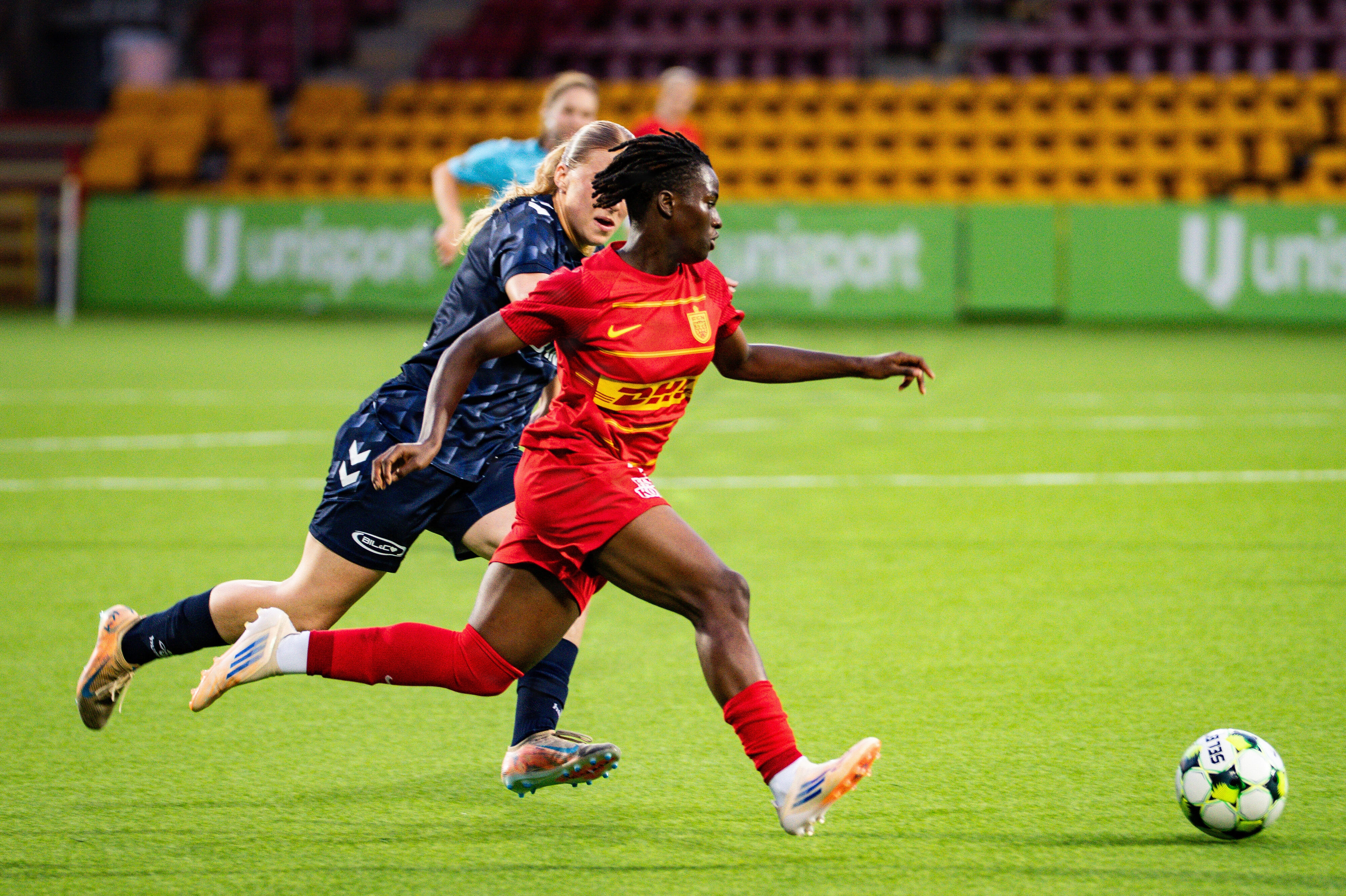 18-årige Safi N'Sira har taget springet op til FC Nordsjællands førstehold i denne sæson, og stortalentet har allerede vist sig som en af A-Ligaens bedste spillere. (Arkivfoto).