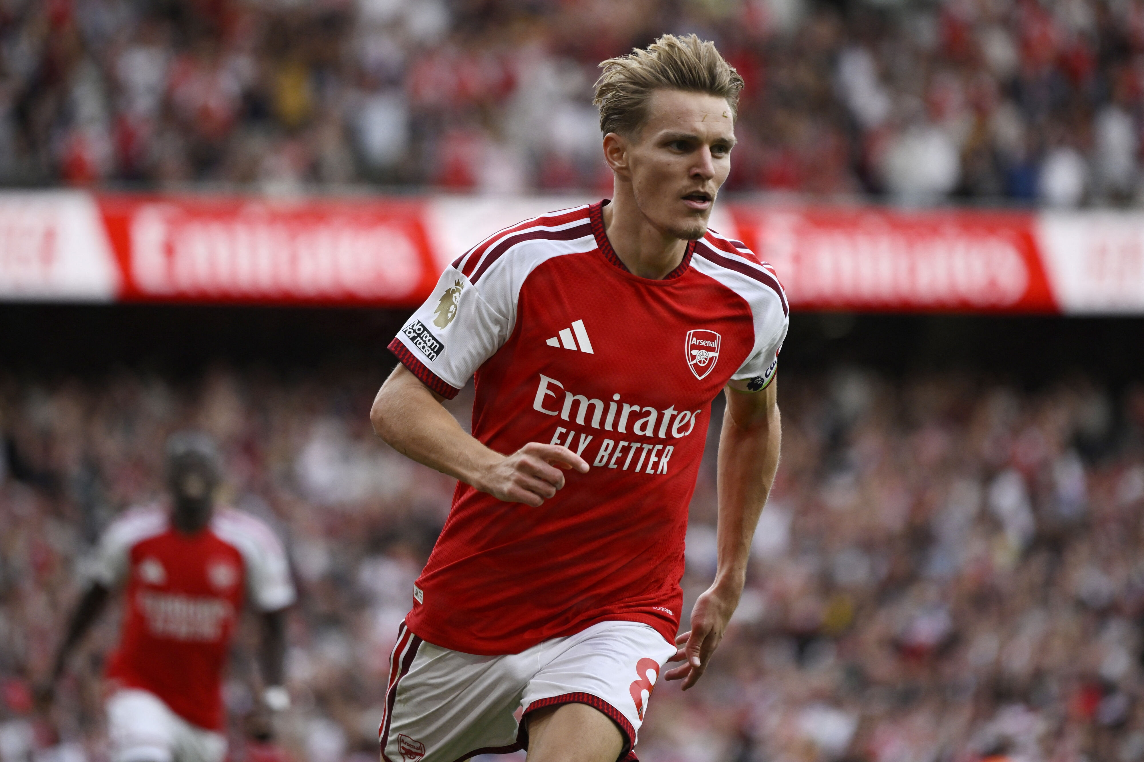 Nordmanden Martin Ødegaard var manden bag det afgørende mål for Arsenal, som søndag vandt over Chelsea i Premier League.