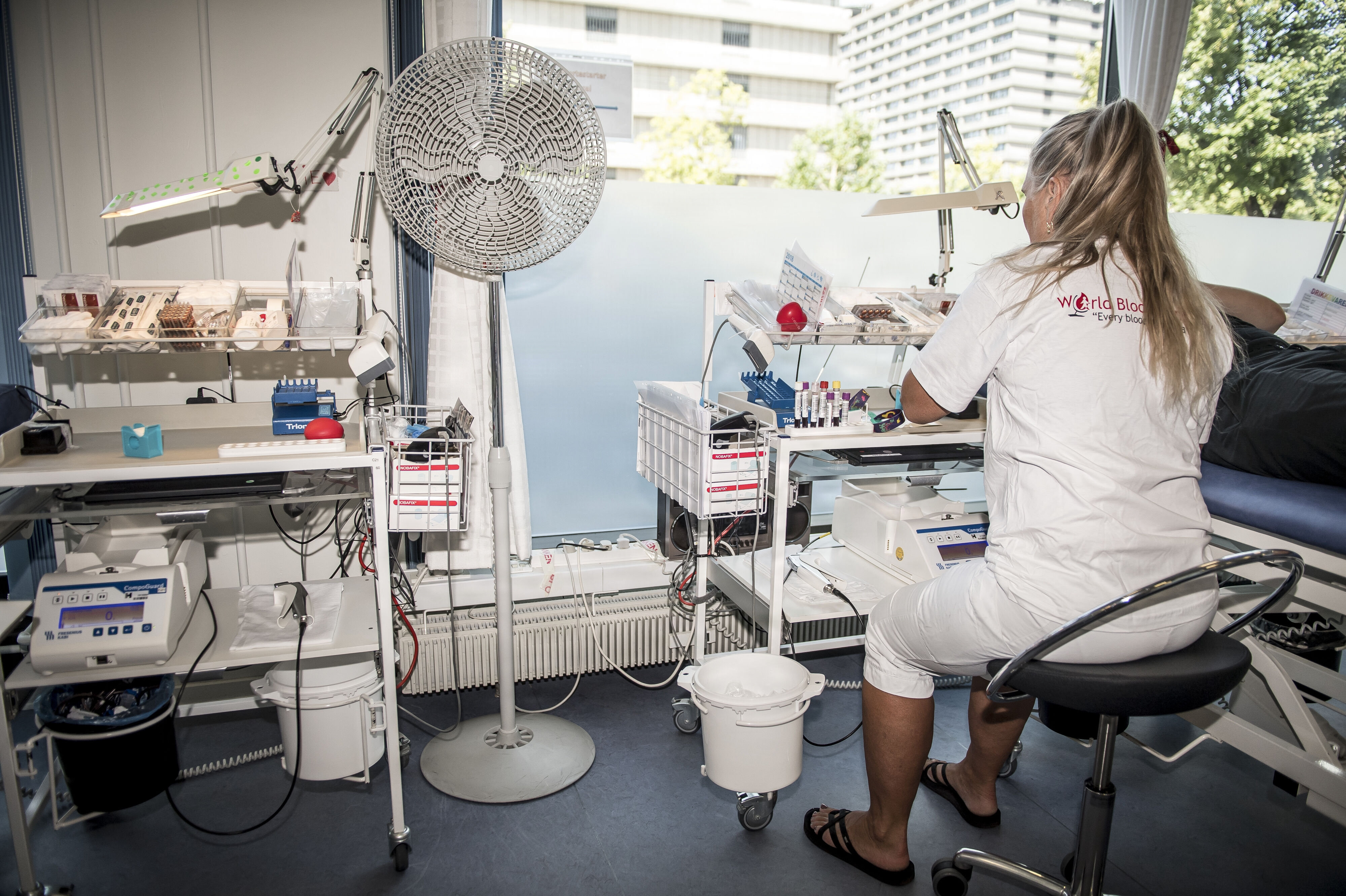 Der mangler 27.000 plasmadonorer, før Danmark bliver uafhængig af plasma fra USA. Billedet er fra blodbanken ved Rigshospitalet i København i 2018. (Arkivfoto)