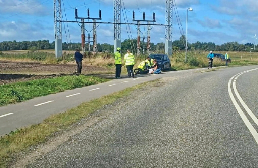 En kvindelig triatlet endte sin Stålmandskonkurrence i asfalten ved Evetoftevej efter at en bilist overså sin vigepligt