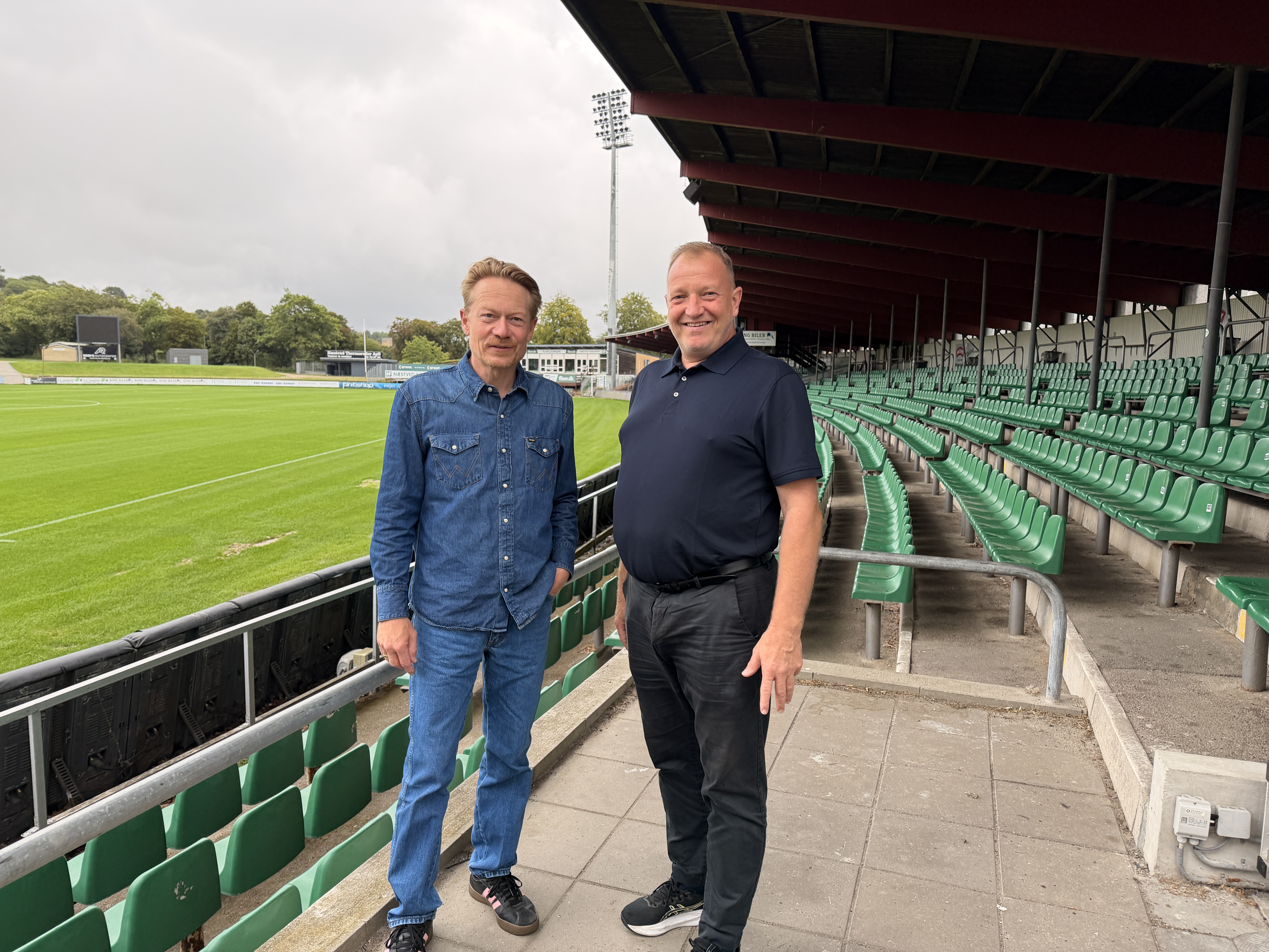 - Vi drømmer om bedre forhold til publikum, egne omklædningsfaciliteter og et område til hospitality for gæster, siger, direktør i Næstved Boldklub, Lars Holm Christensen