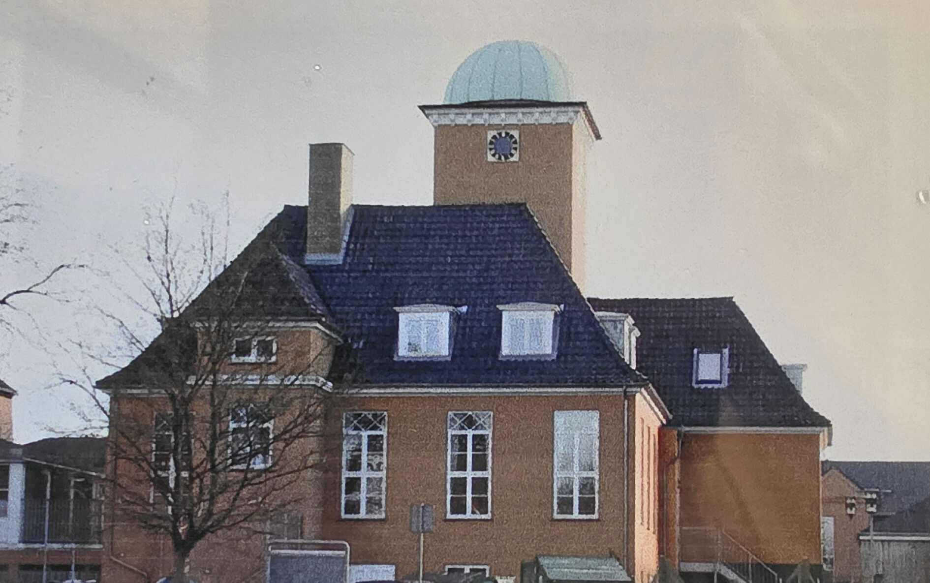 Nordsjællands Astronomiforening holder både foredrag og har et observatorium på Gurrevej 90 C i Helsingør.