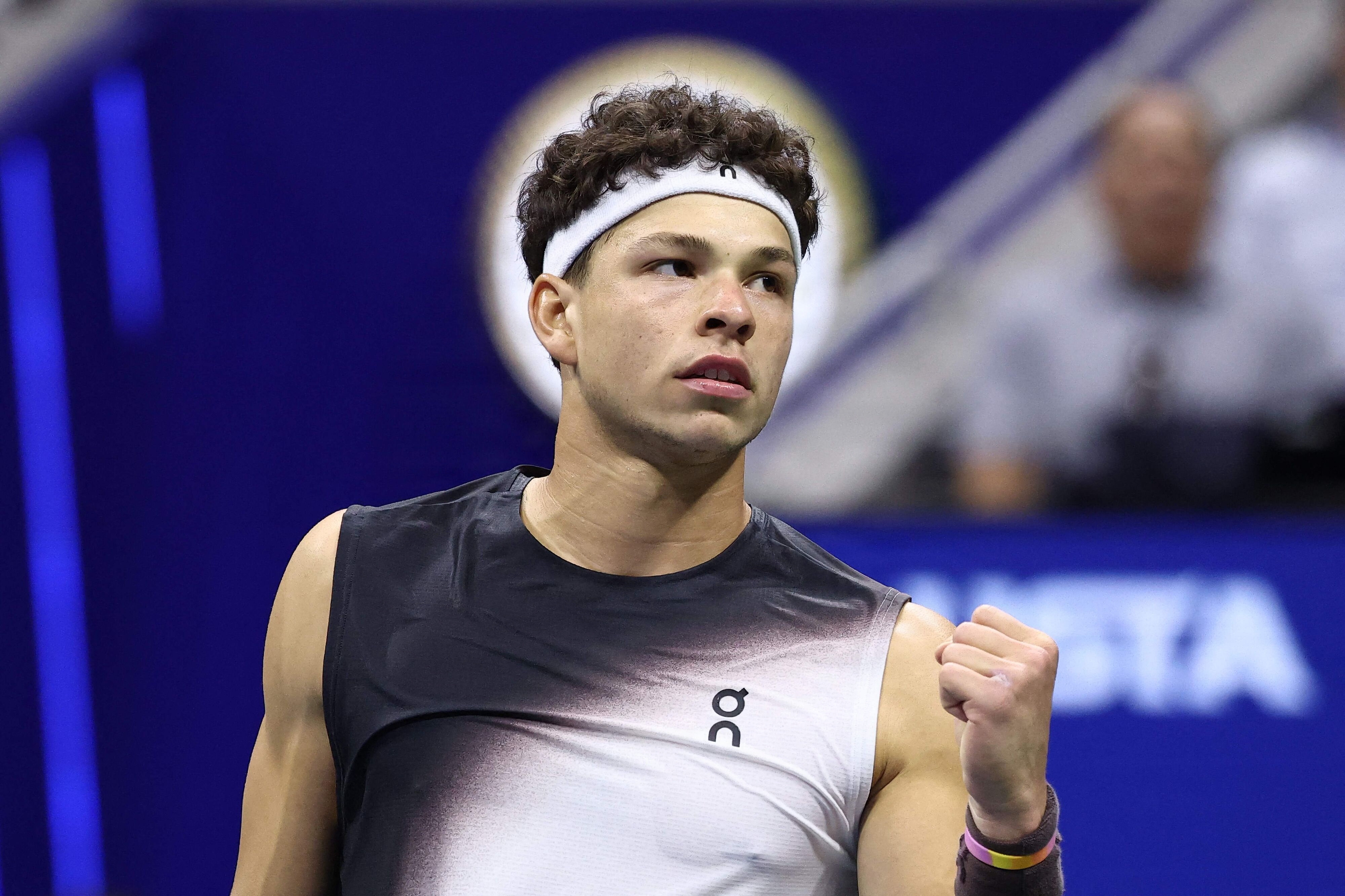 Ben Shelton spillede en af karrierens bedste kampe, da han besejrede Carlos Alcaraz og gik videre til semifinalen i US Open.