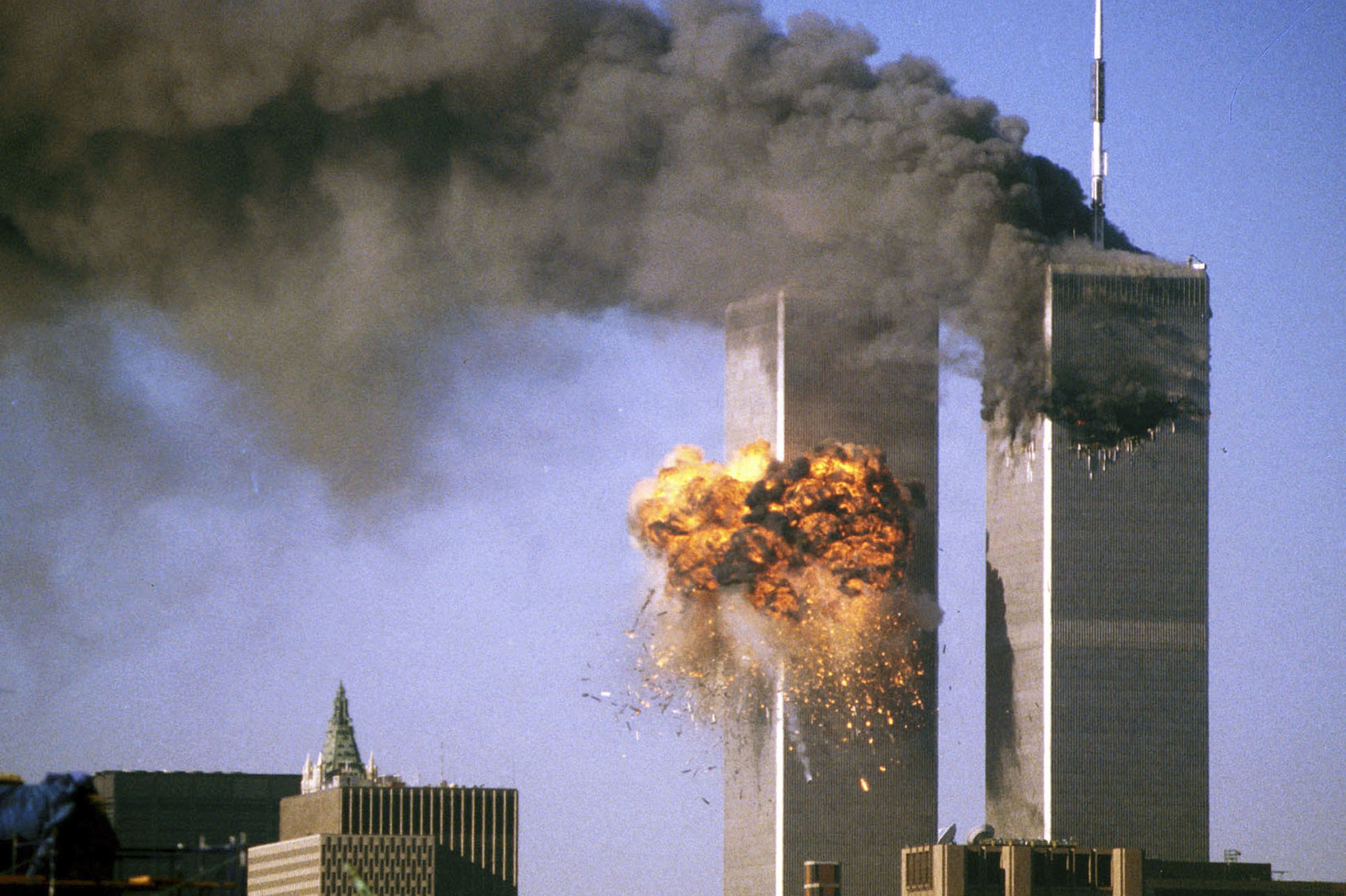 For 25 år siden blev de to tårne i World Trade Center i New York ramt af passagerfly med 17 minutters mellemrum den 11. september 2001. Angrebene sendte chokbølger gennem USA og resten af verden. (Arkivfoto).