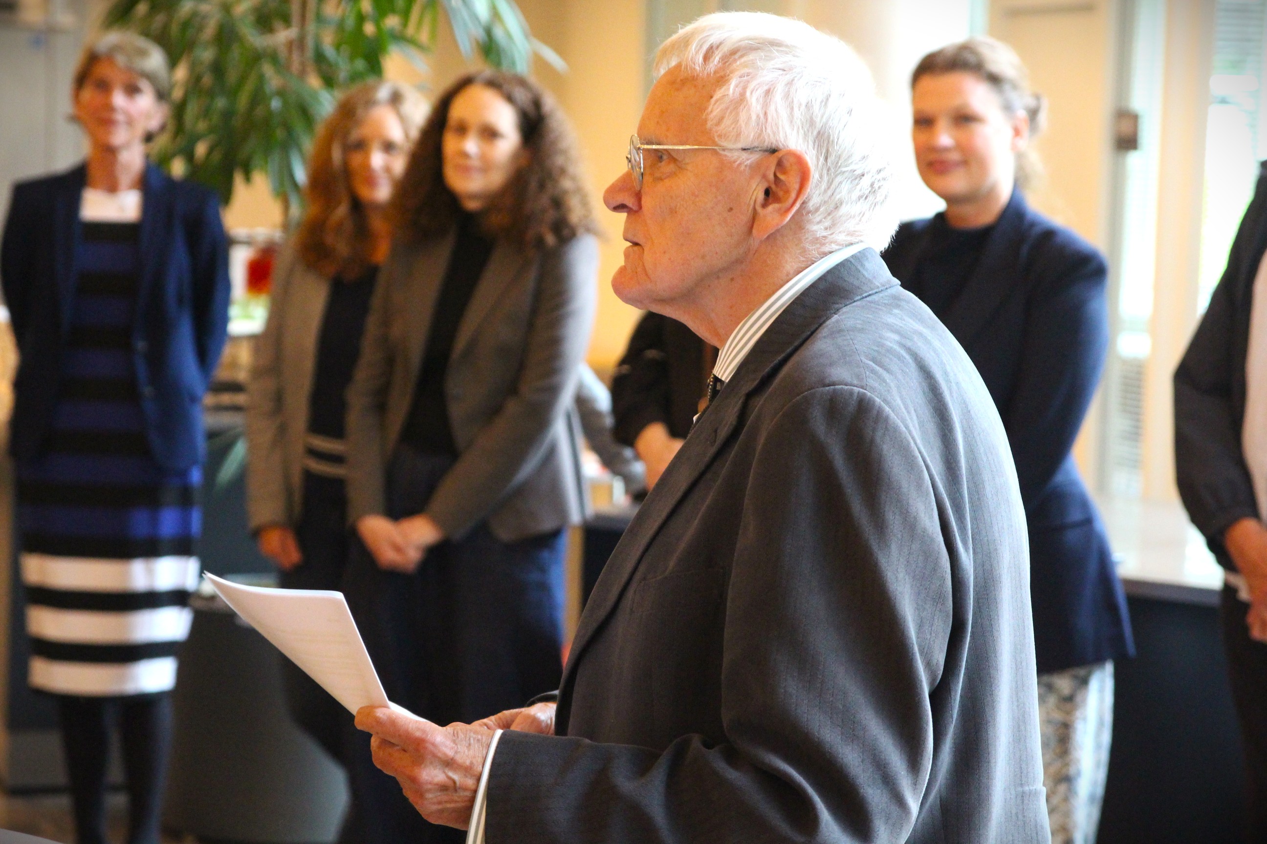 John Macko modtog Fredensborg Kommunes Kulturpris i Rådhuskælderen onsdag eftermiddag.